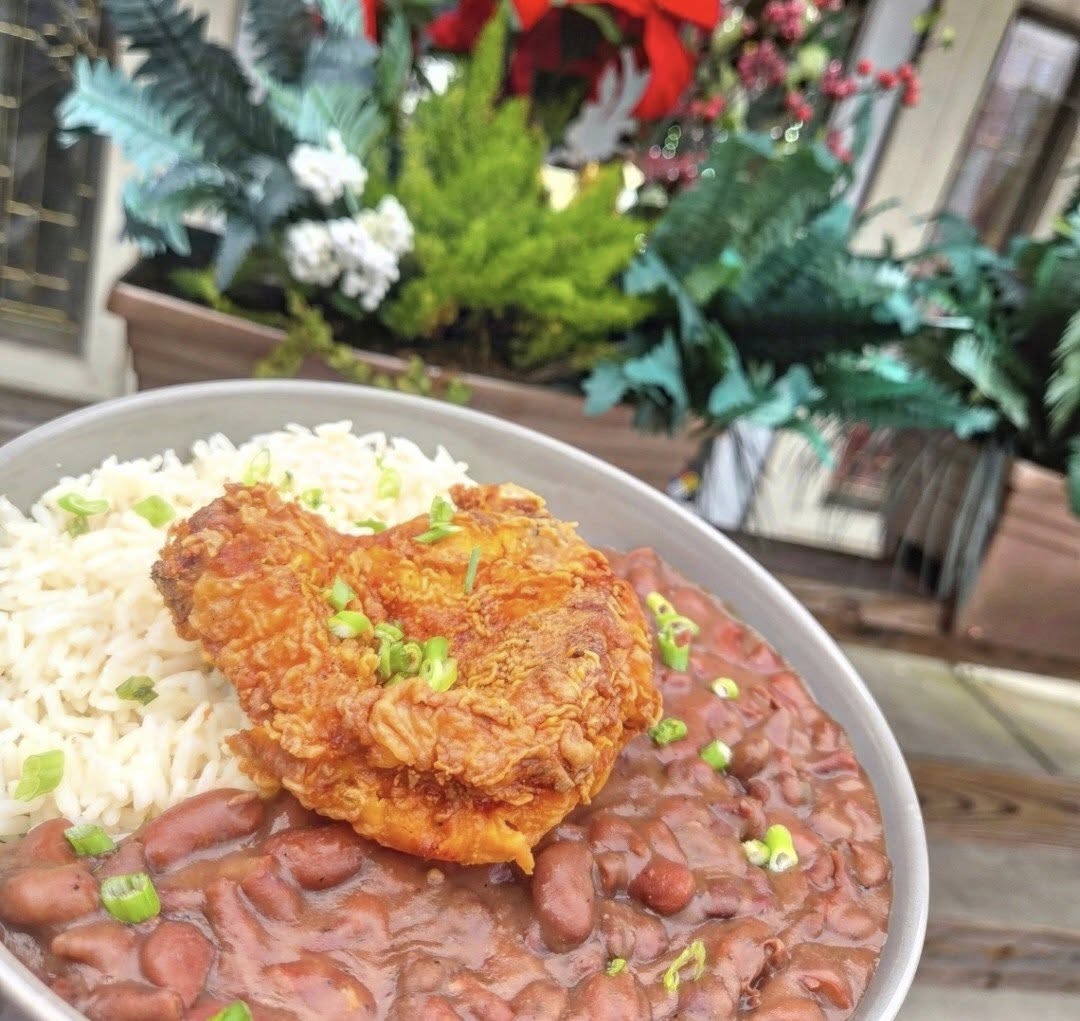 MARKET BY THE BAY, Daphne Daphne