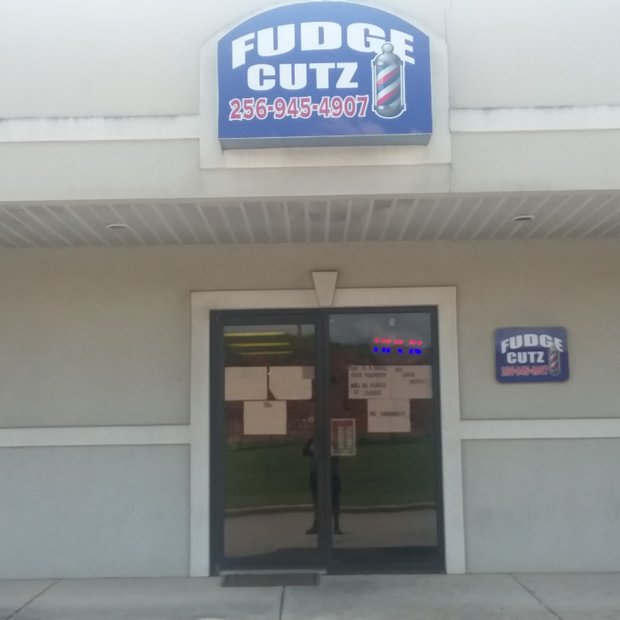 Fudge Cutz 1902 Central Pkwy SW, Decatur Alabama 35601