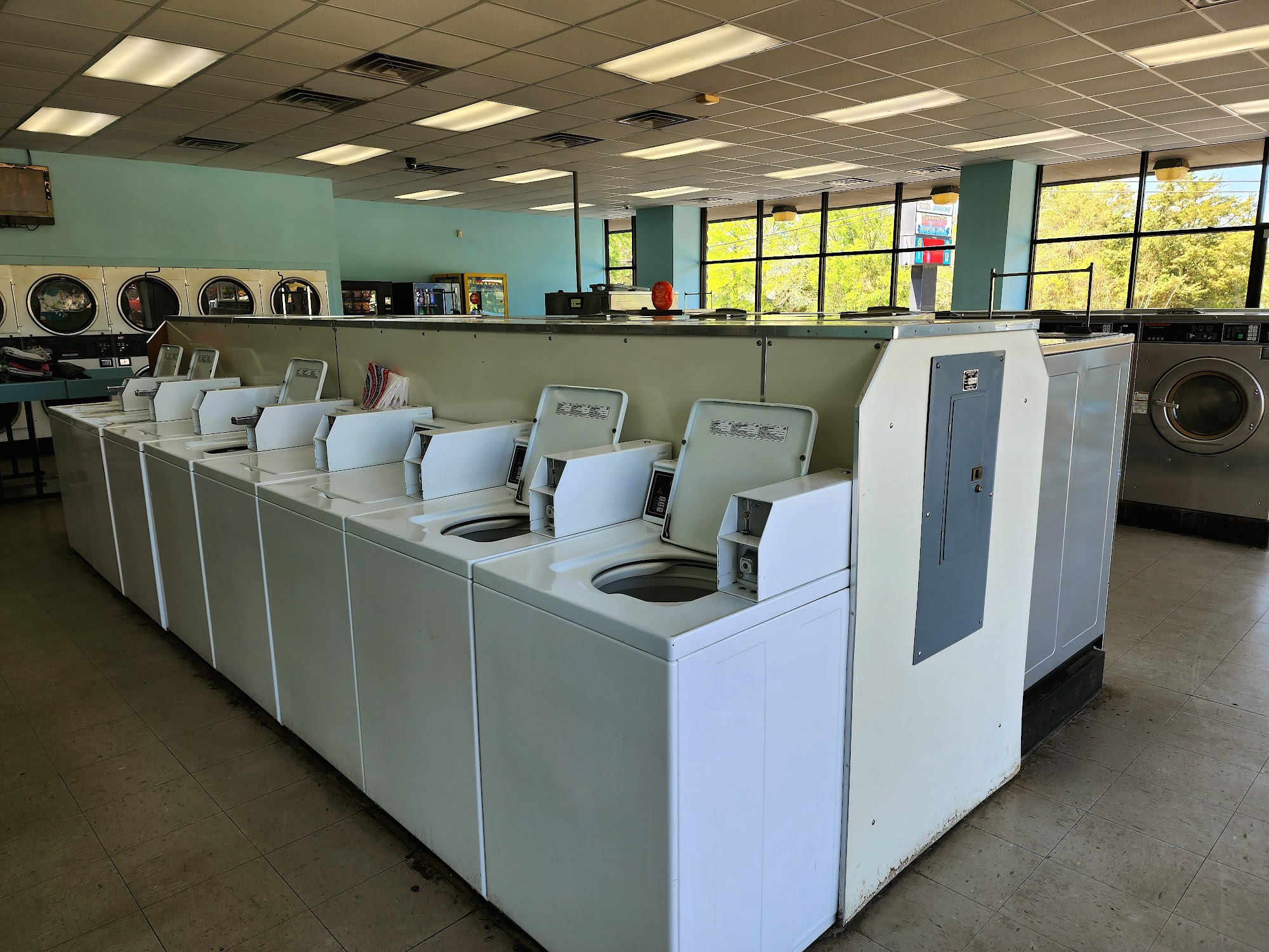 Suds By Holiday Cleaners Demopolis