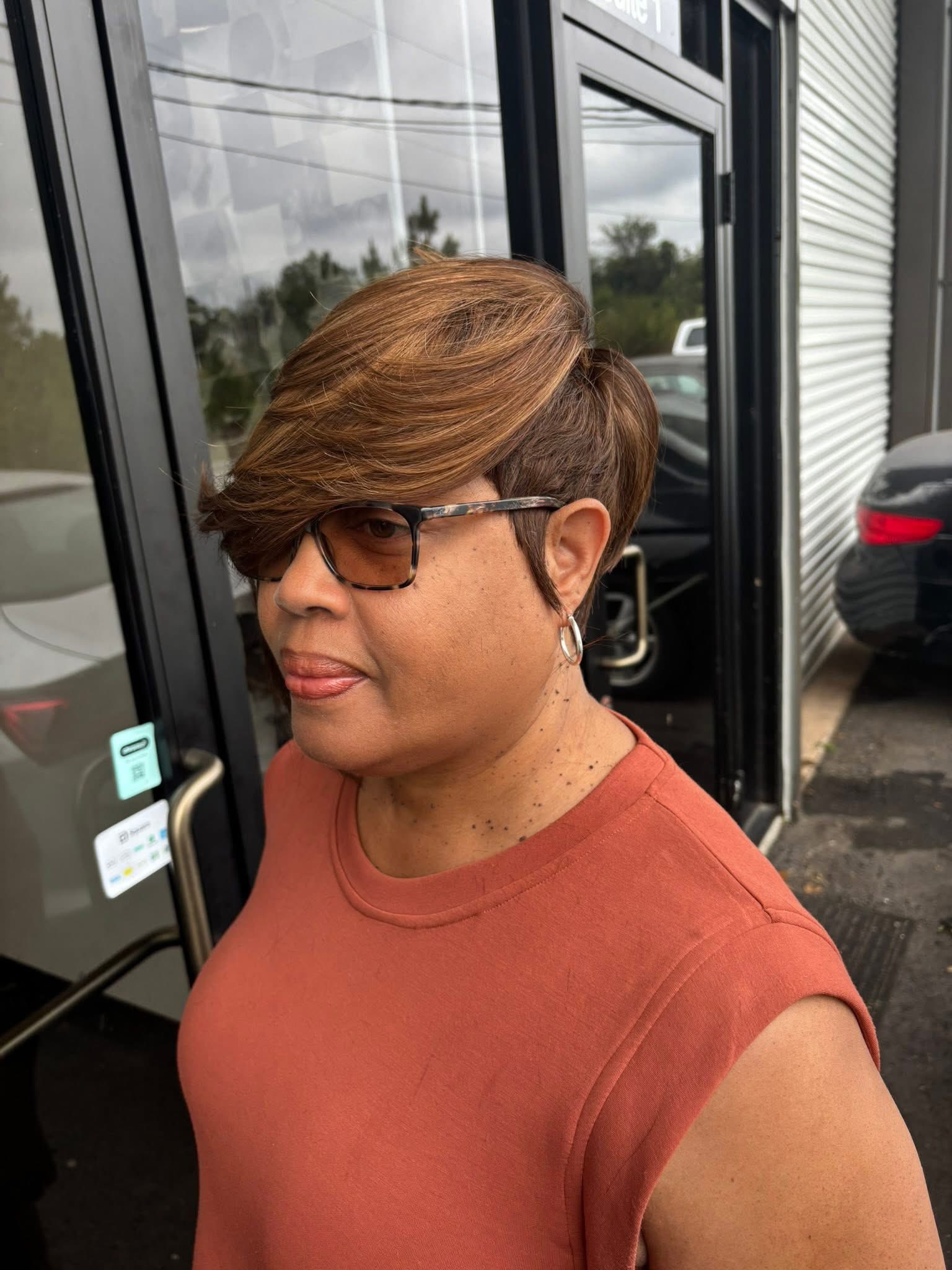 House of Glam Chic Salon & Boutique Demopolis