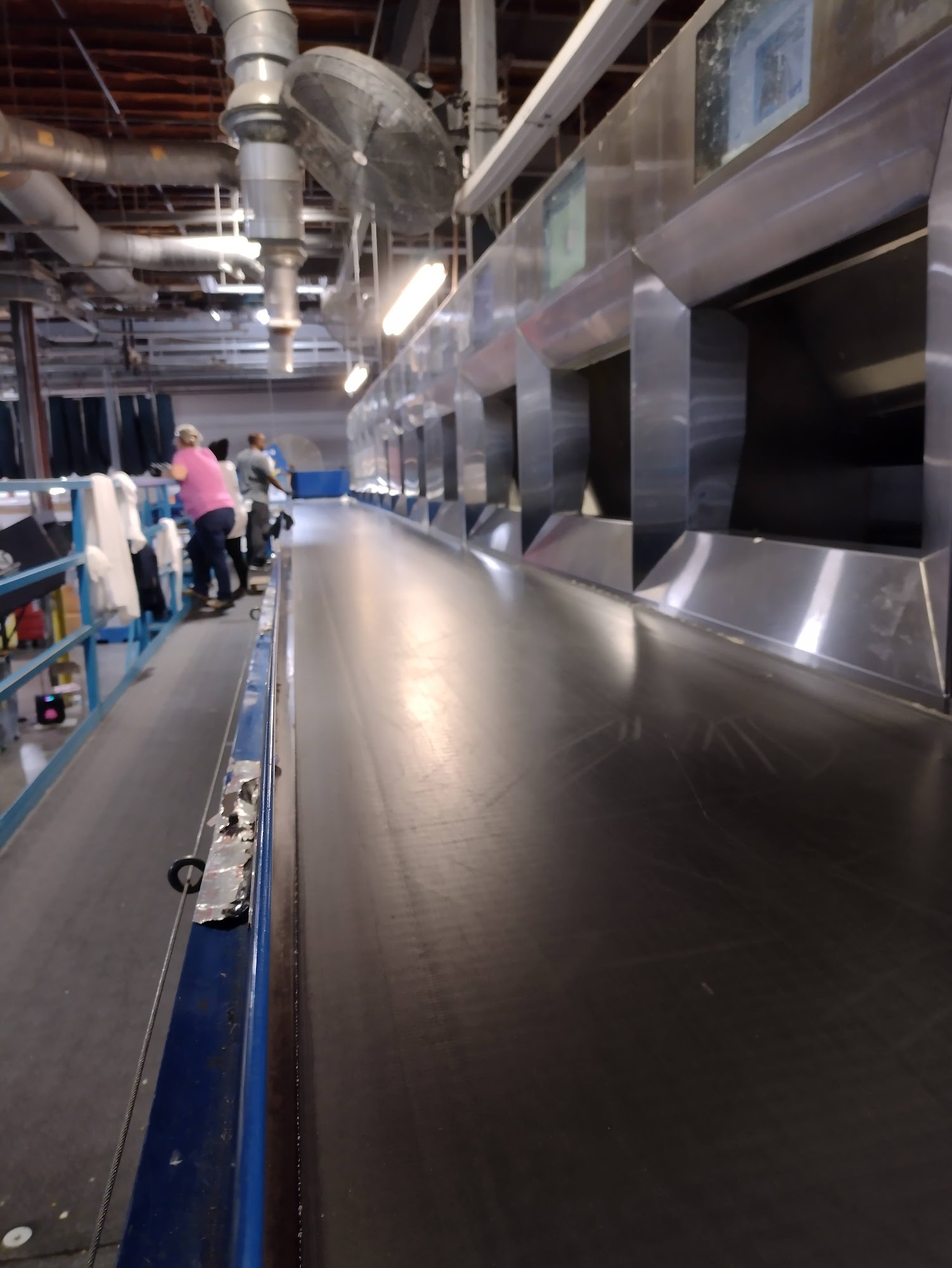 Surfside Commercial Laundry Foley