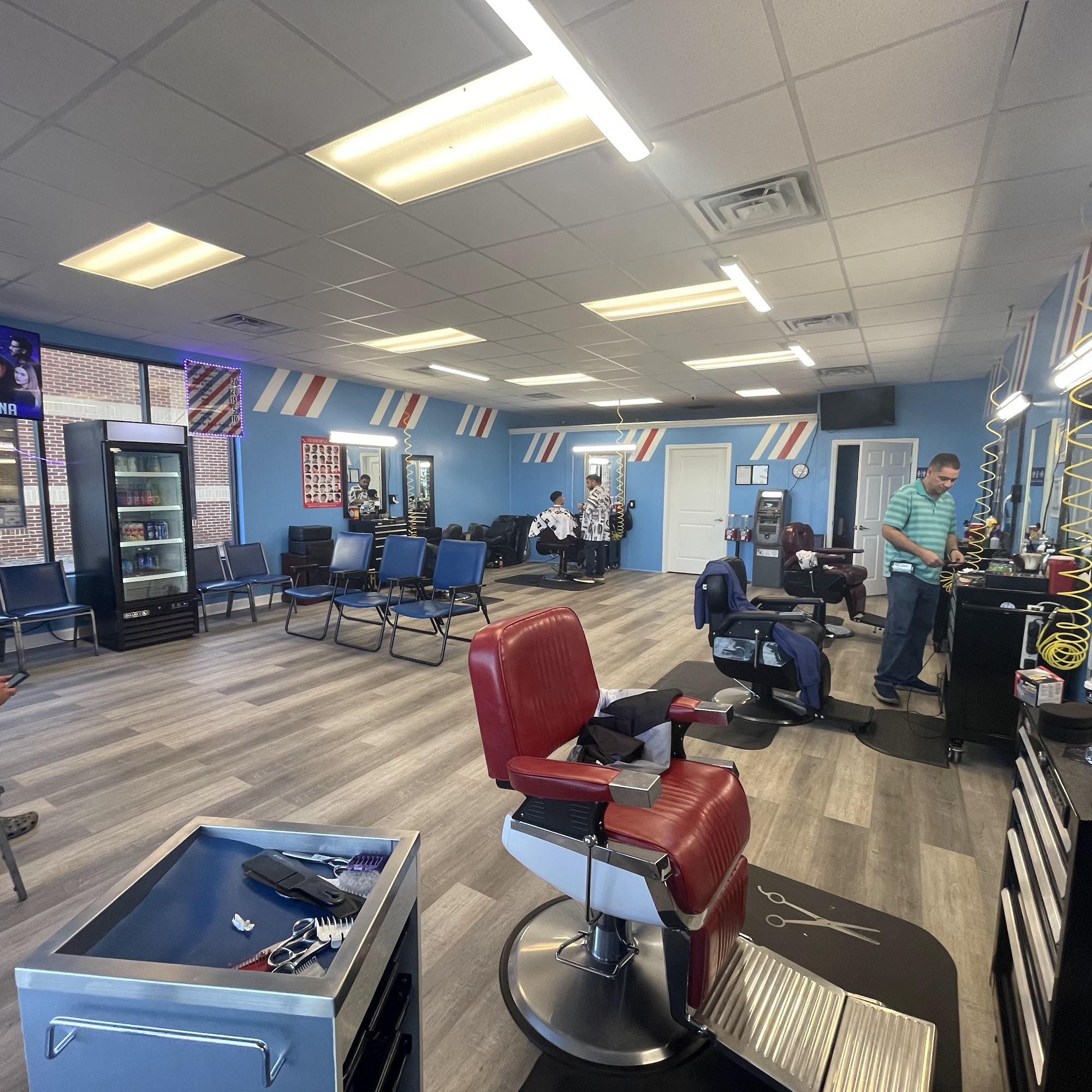 David Latín Barbershop 3840 S McKenzie St, Foley Alabama 36535