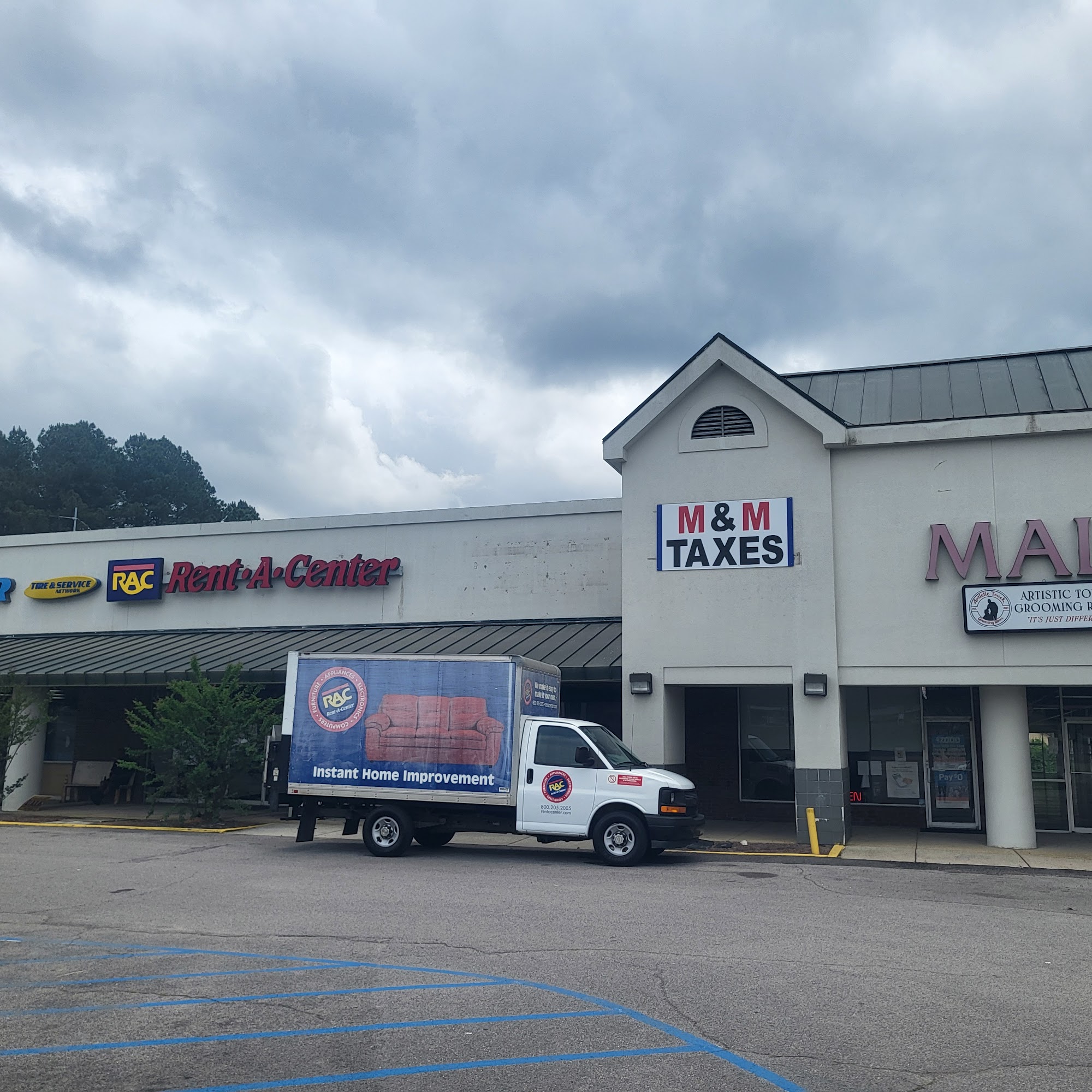 M & M Taxes Forestdale