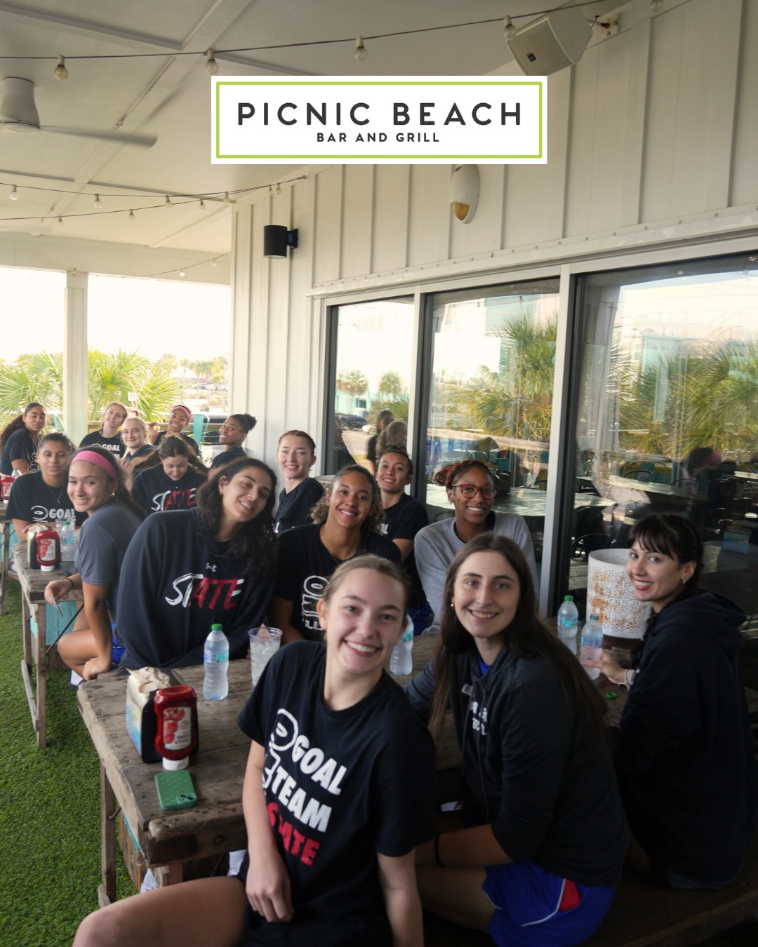 Picnic Beach Bar & Grill Gulf Shores
