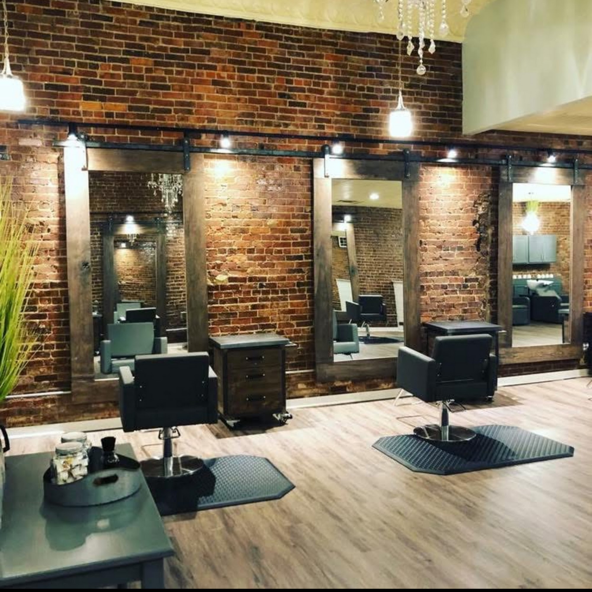Posh Salon and Spa 103 Railroad St SW, Hartselle Alabama 35640