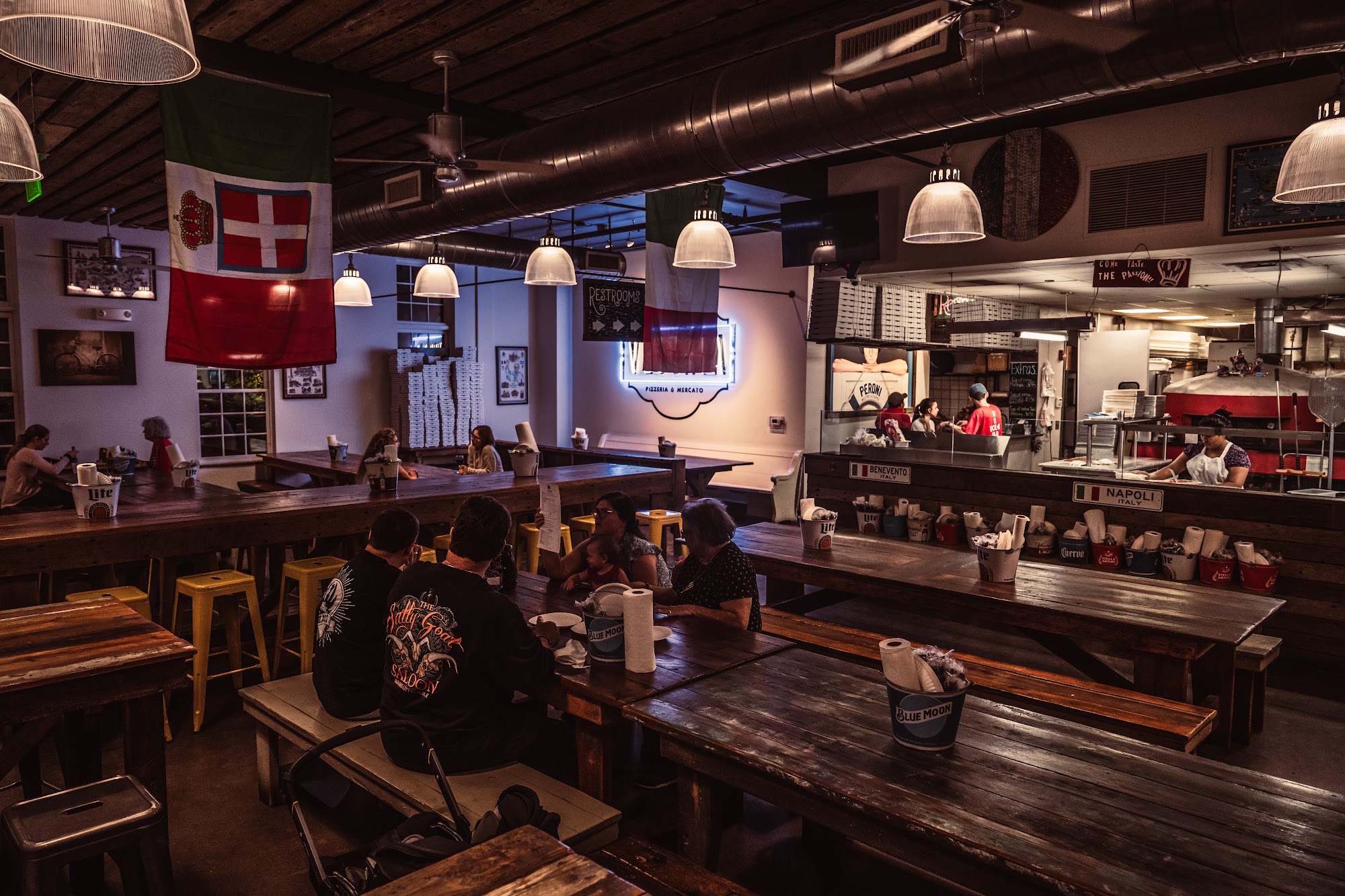 Vecchia Pizzeria & Mercato Hoover