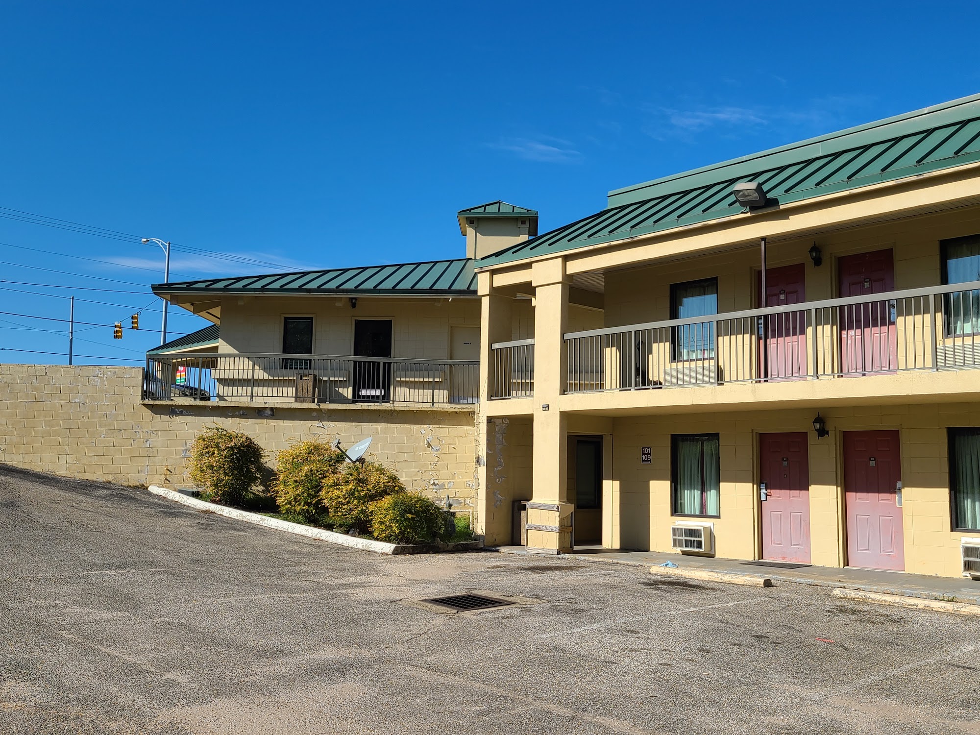 Economy Inn & Suites Jackson