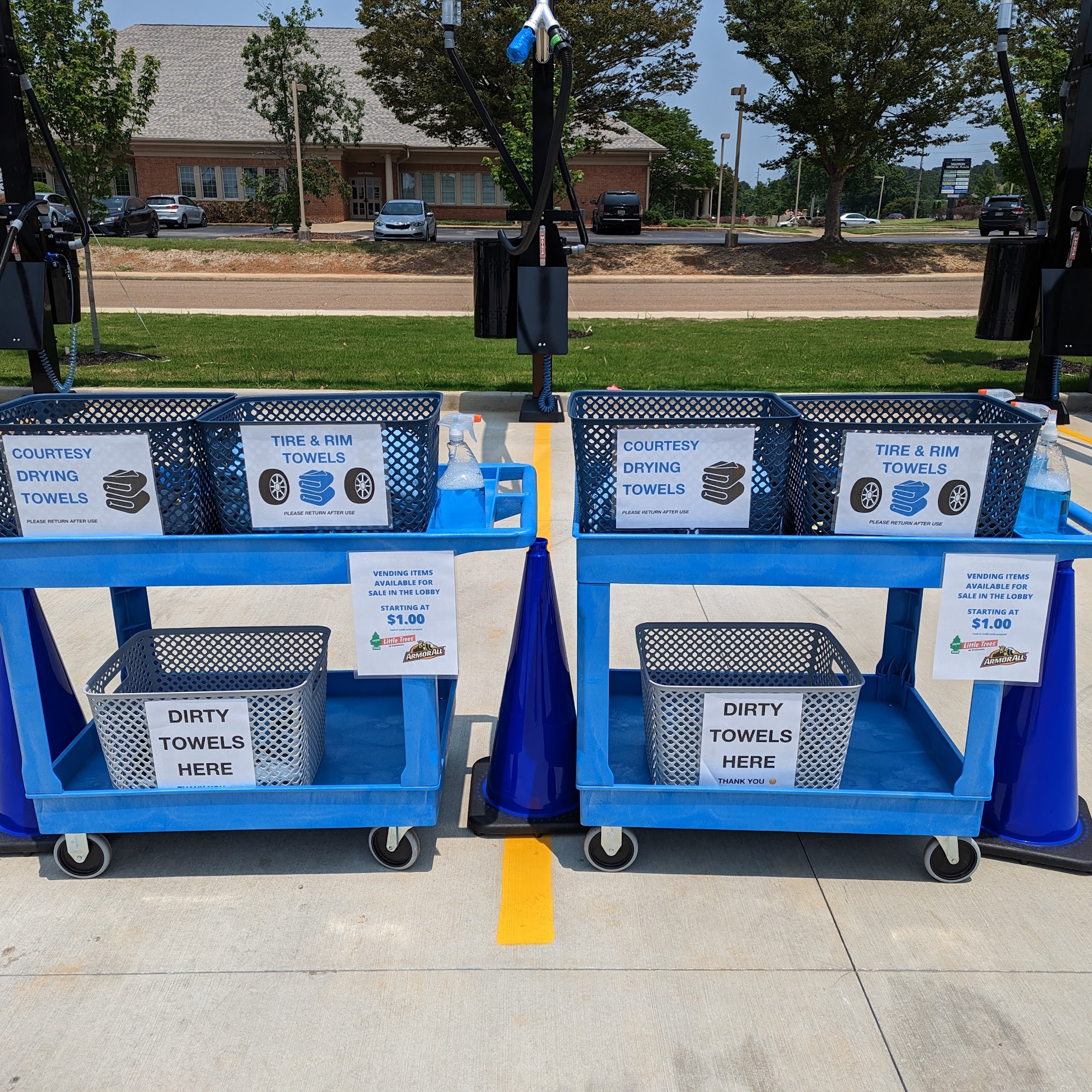 Mach-1 Express Wash Madison