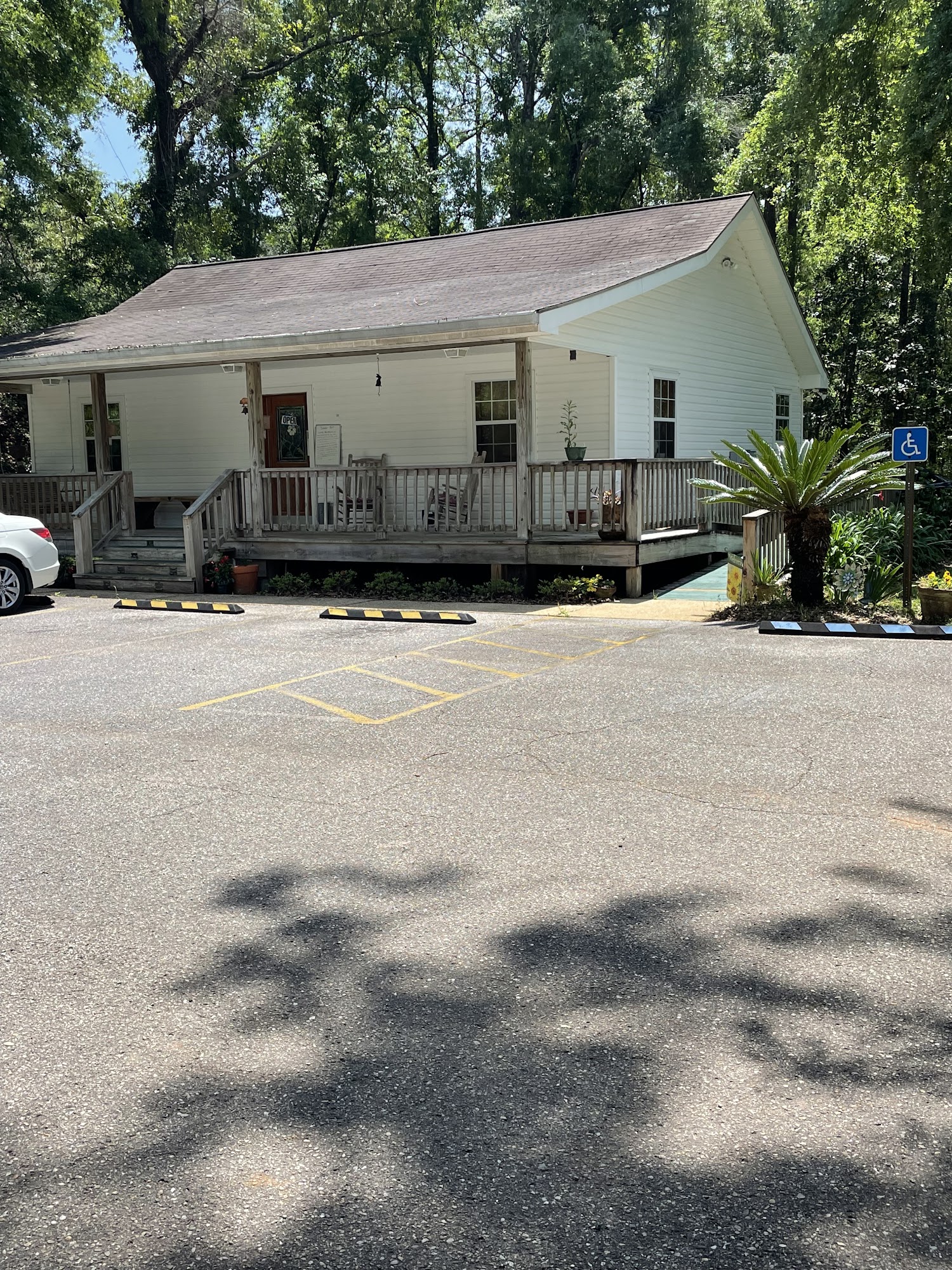 Magnolia Hair Center