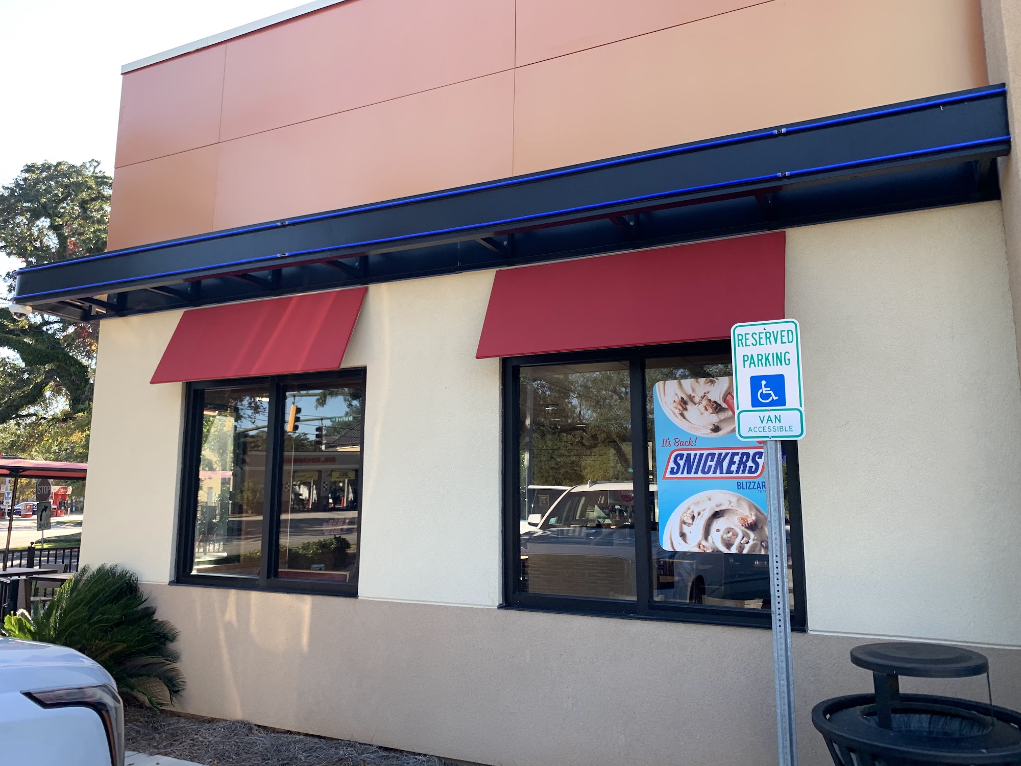 Dairy Queen Grill & Chill