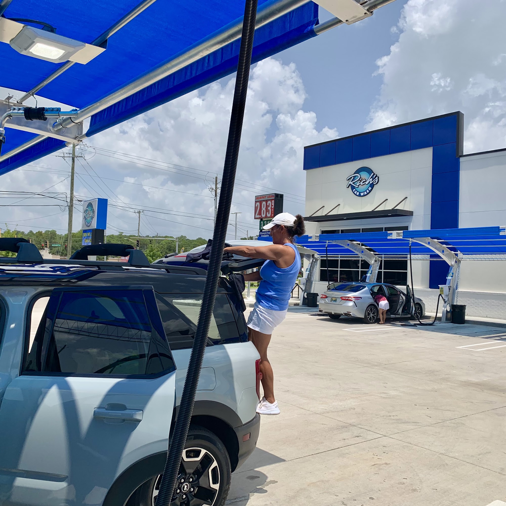 Rich's Car Wash - Hwy 90 at Azalea