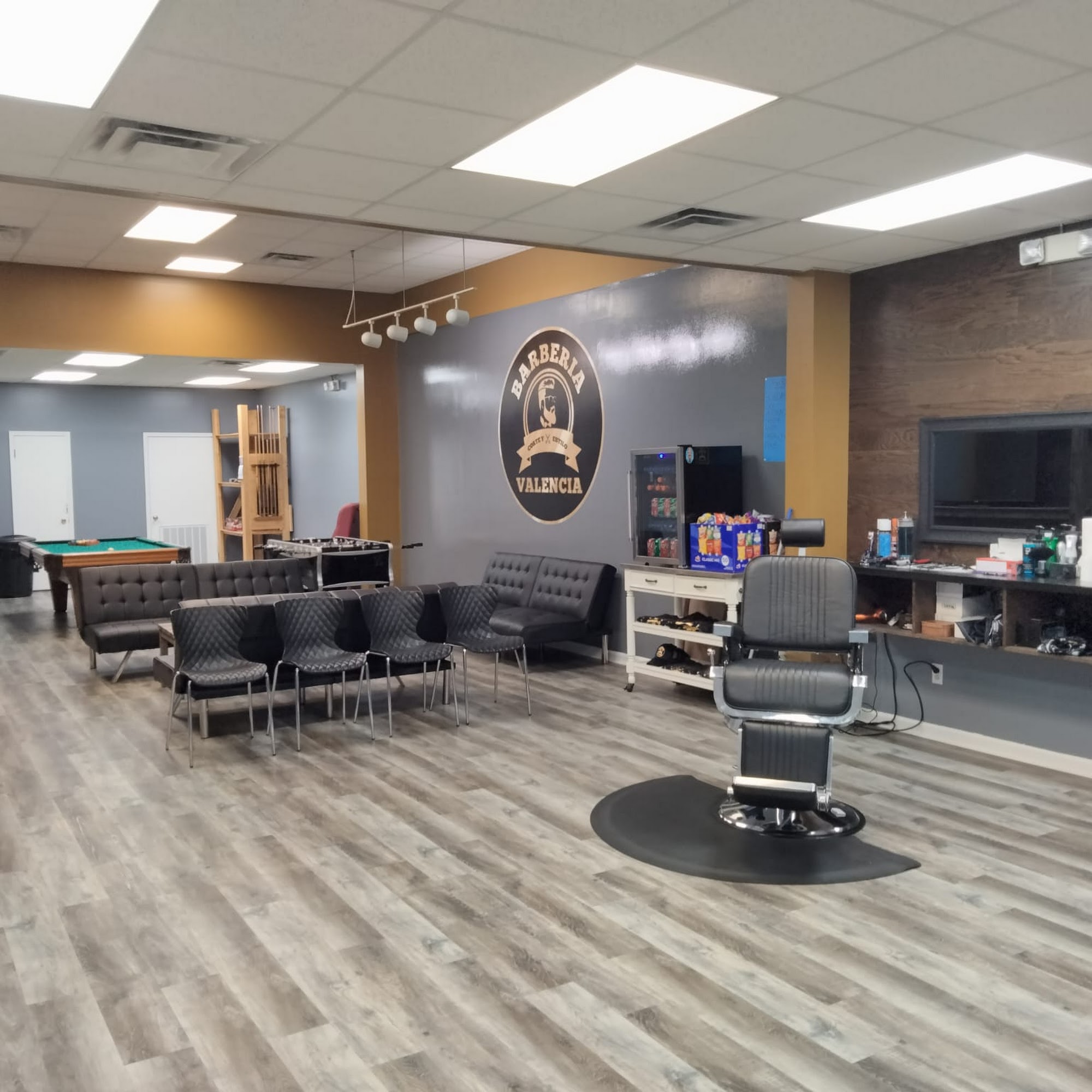 Barberia Valencia 937 McFarland Blvd, Northport Alabama 35473