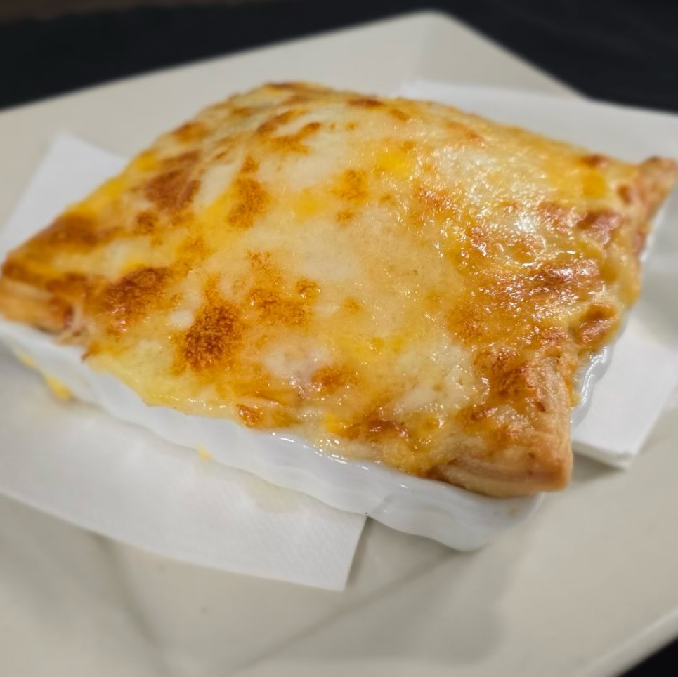 Luna's Eat & Drink Orange Beach