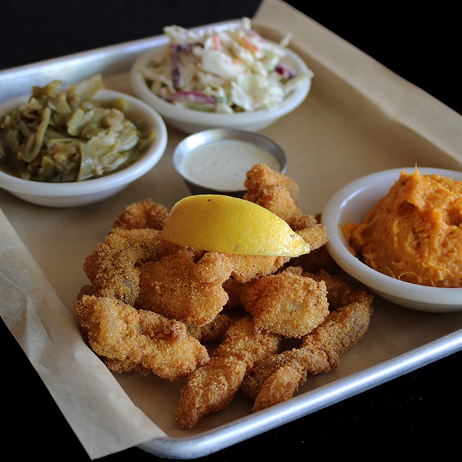 Luna's Eat & Drink Orange Beach