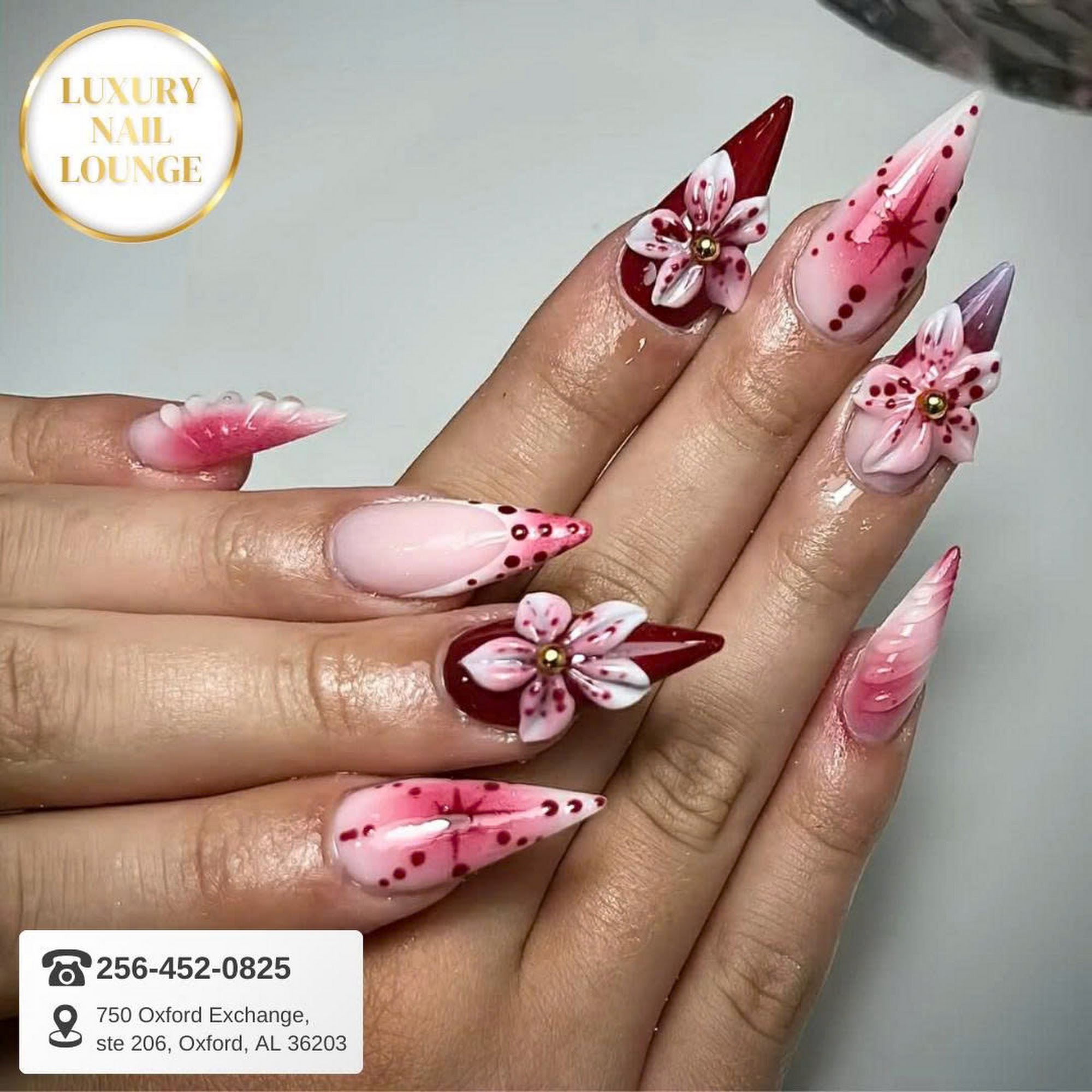 LUXURY NAIL LOUNGE