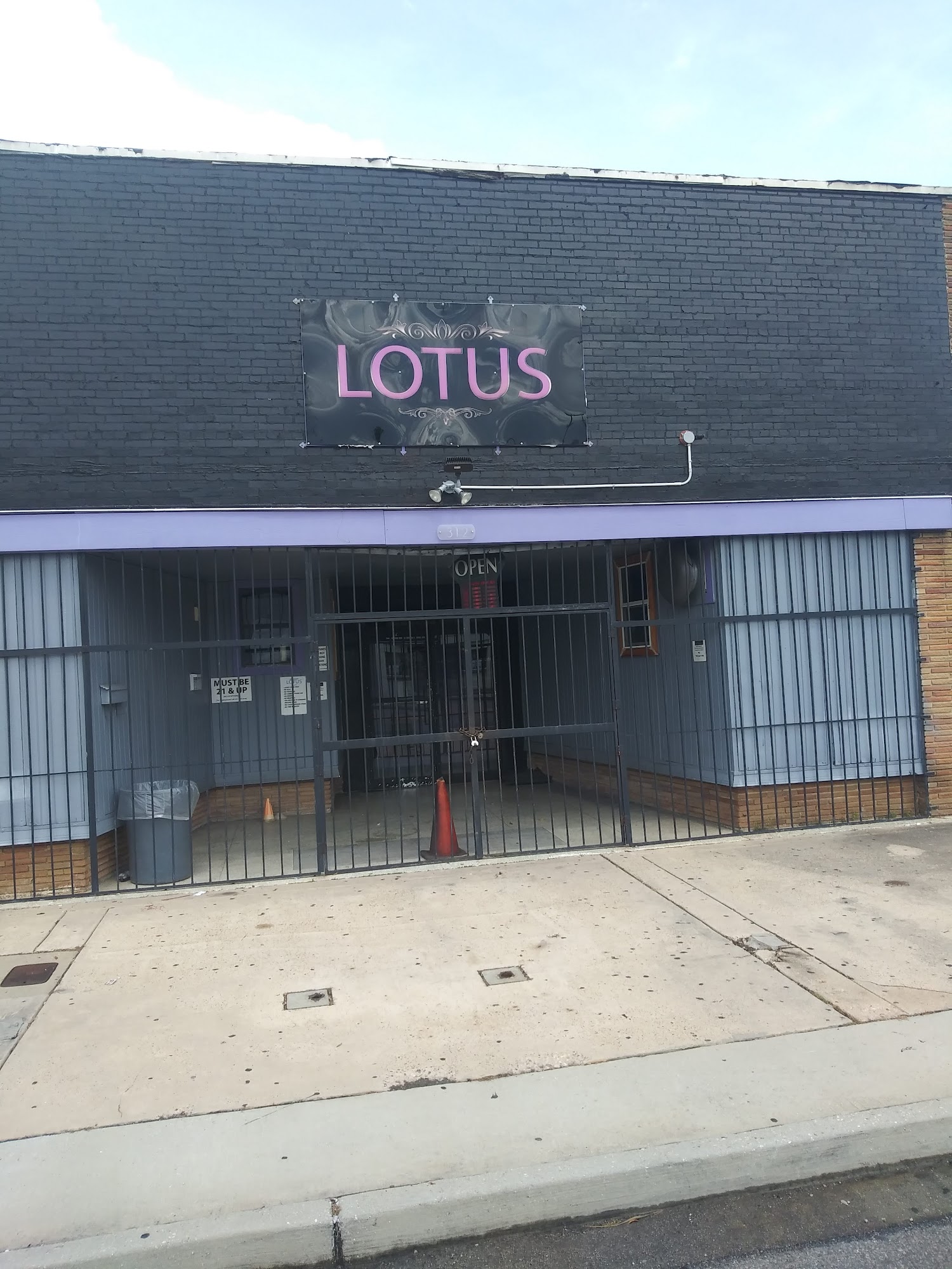 Lotus Gentlemen's Club Prichard