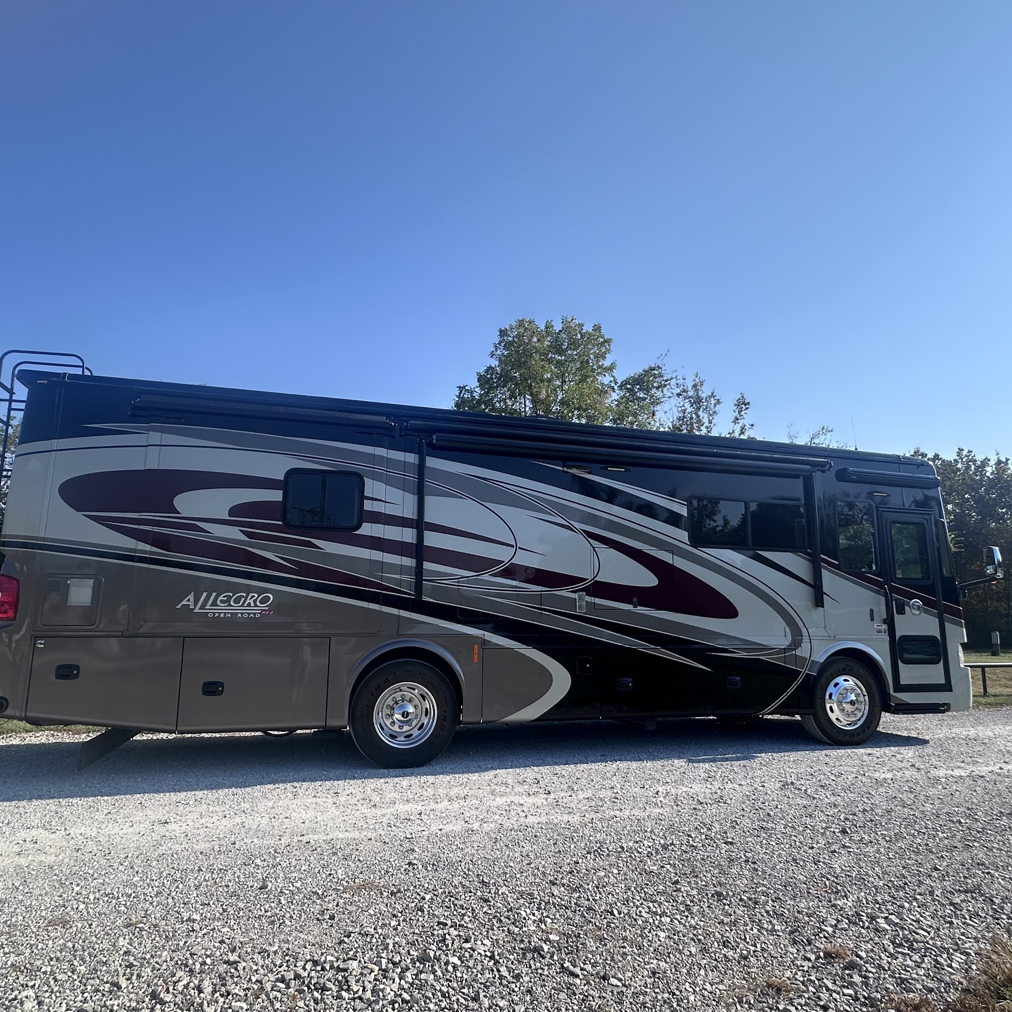 Sabrina’s Rv detailing and Convenient campground Red Bay