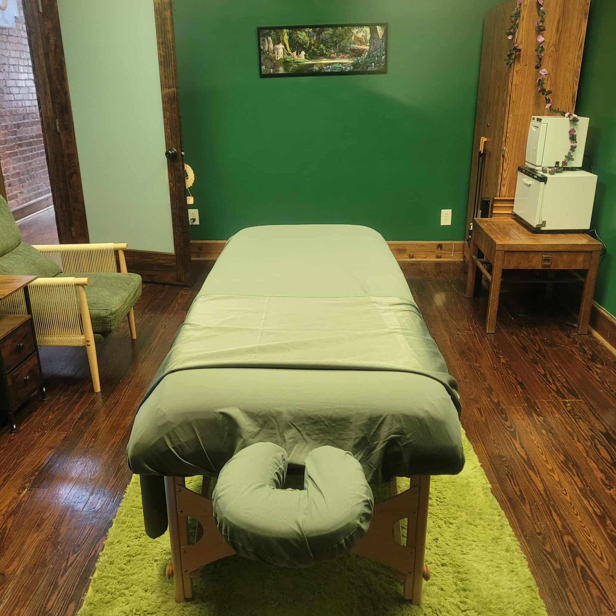 White Lotus Massage 219 S Market St, Scottsboro Alabama 35768