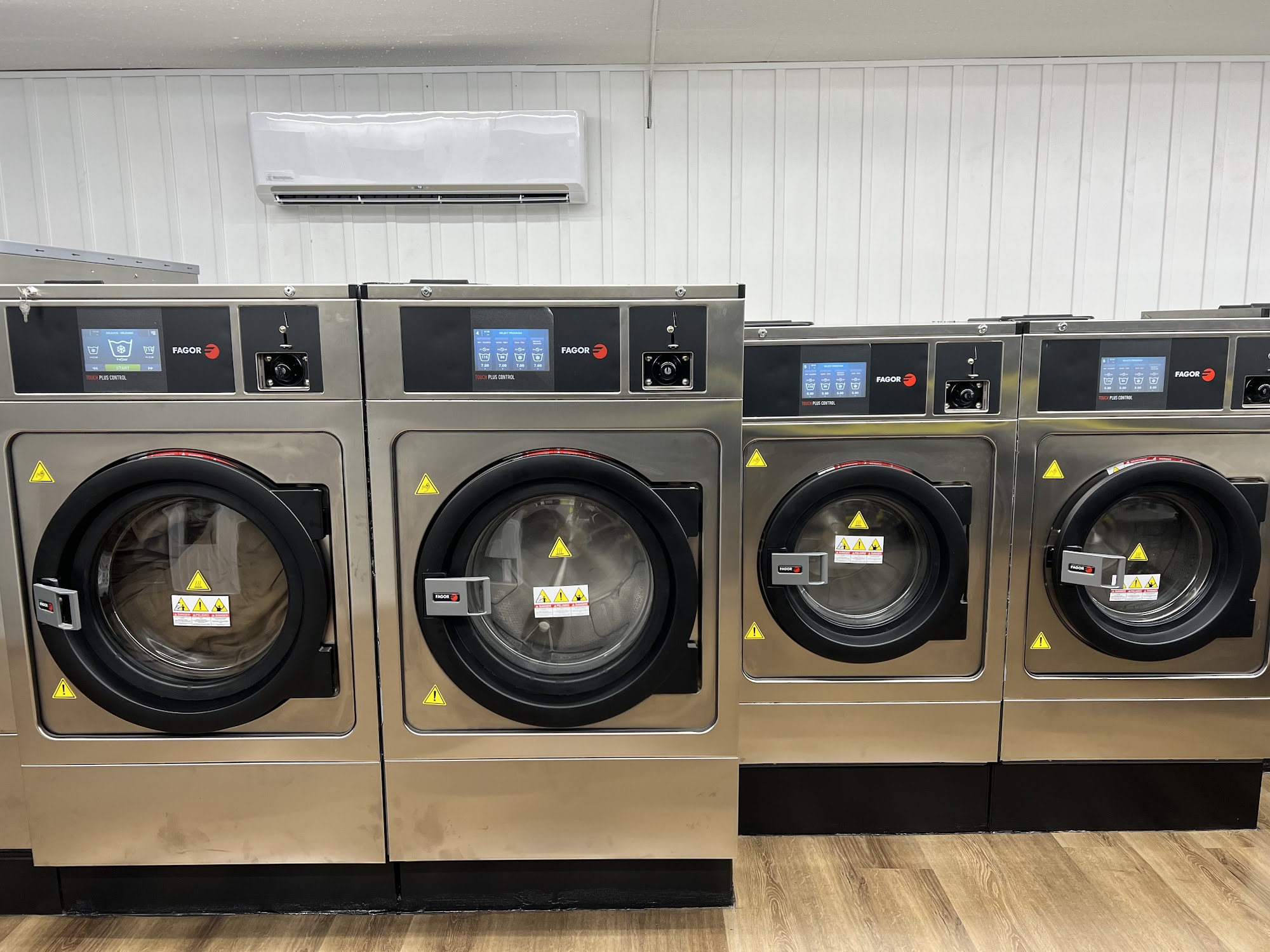 BAM’S COIN LAUNDRY LLC LIL BAM’S