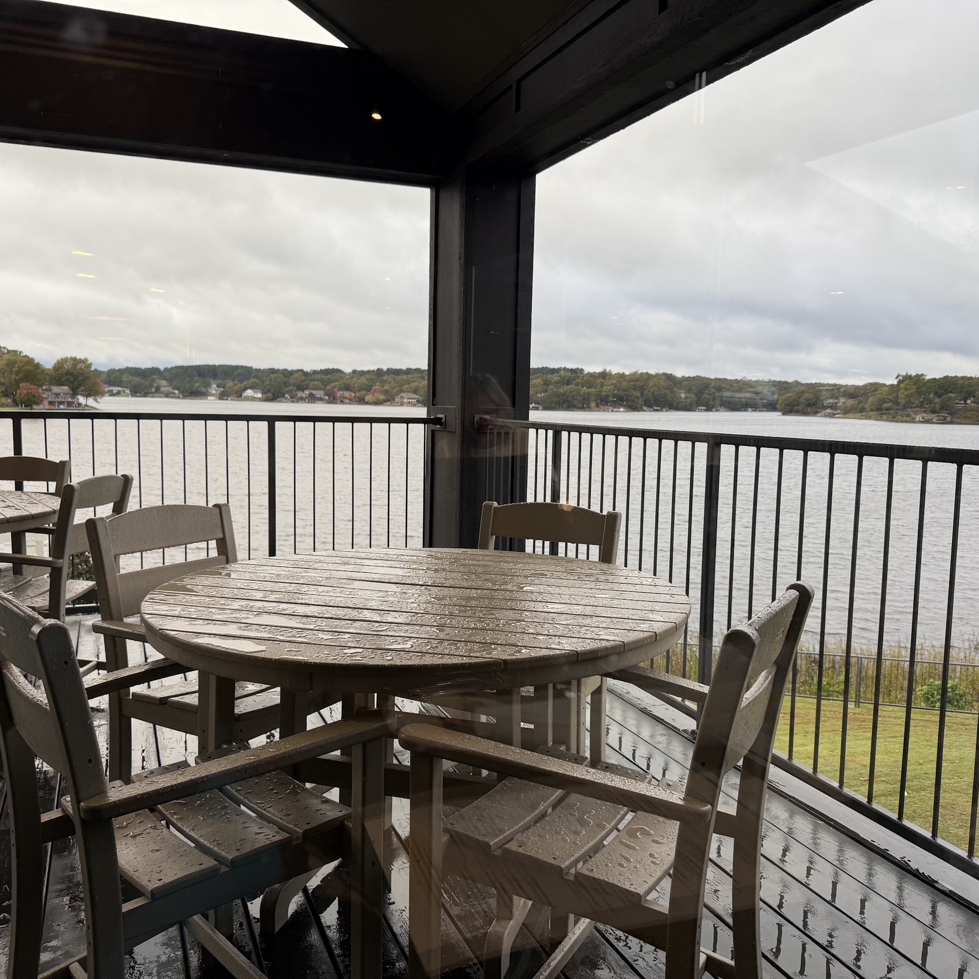 Lakepoint Restaurant and Event Center Bella Vista