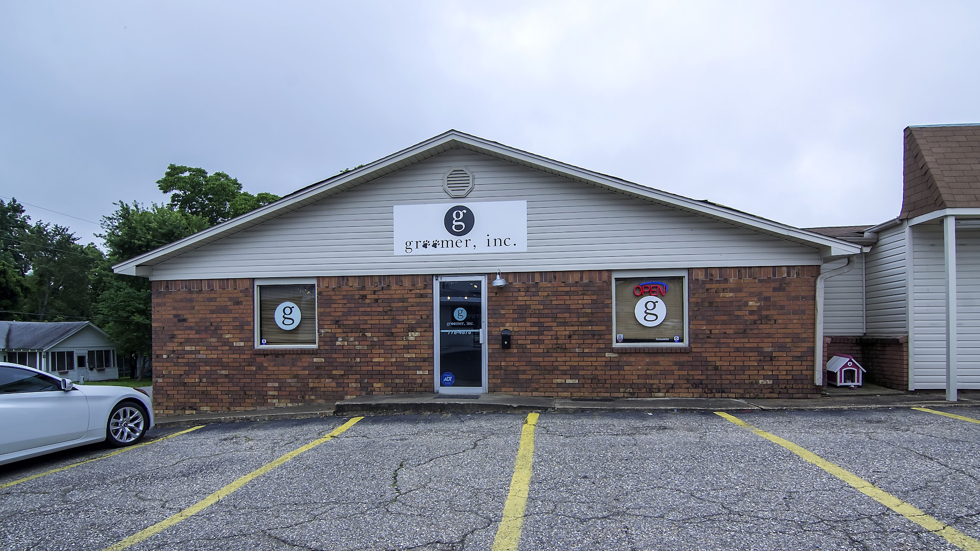 Groomer, Inc. Benton