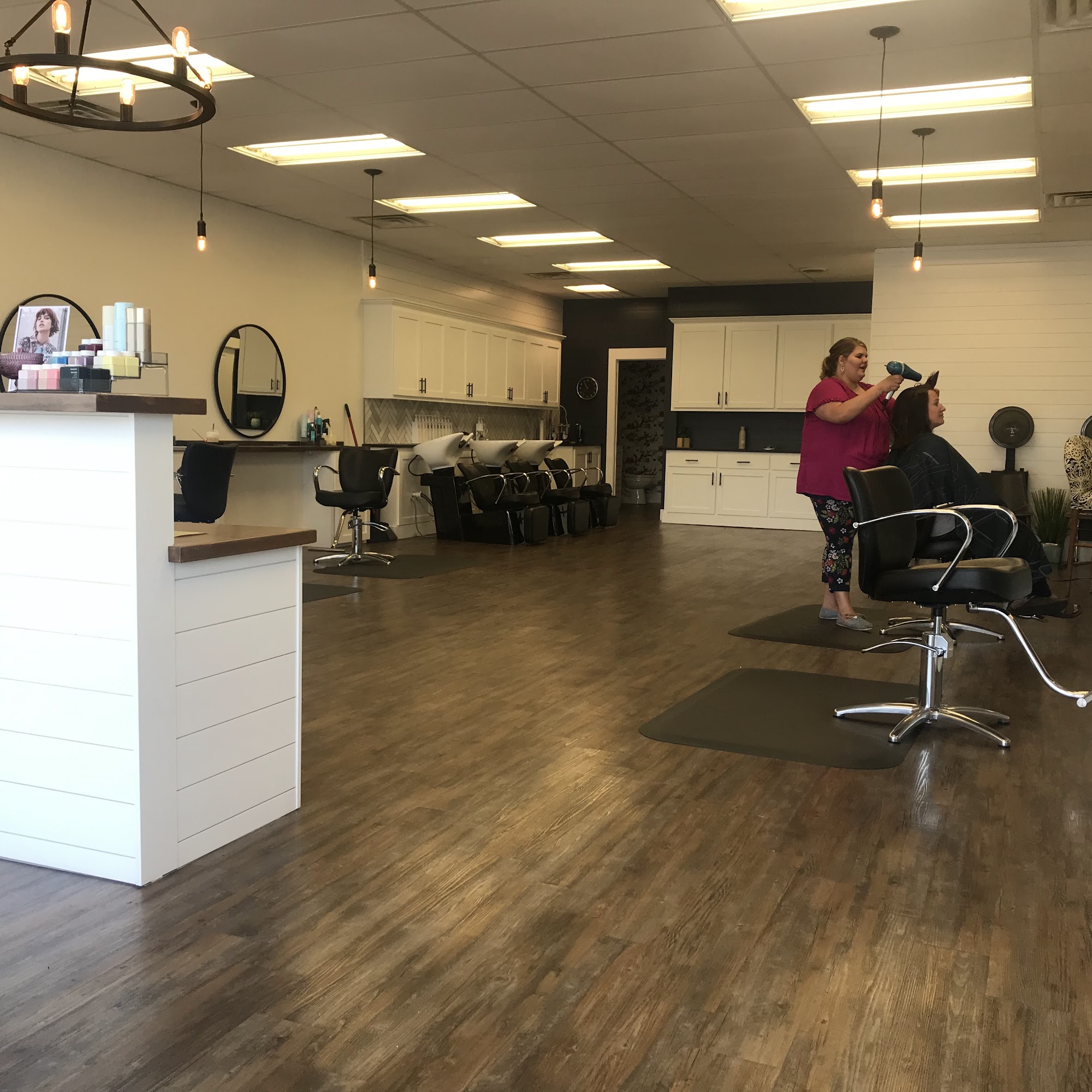 Grow Hair Salon 2212 S Walton Blvd, Bentonville Arkansas 72712