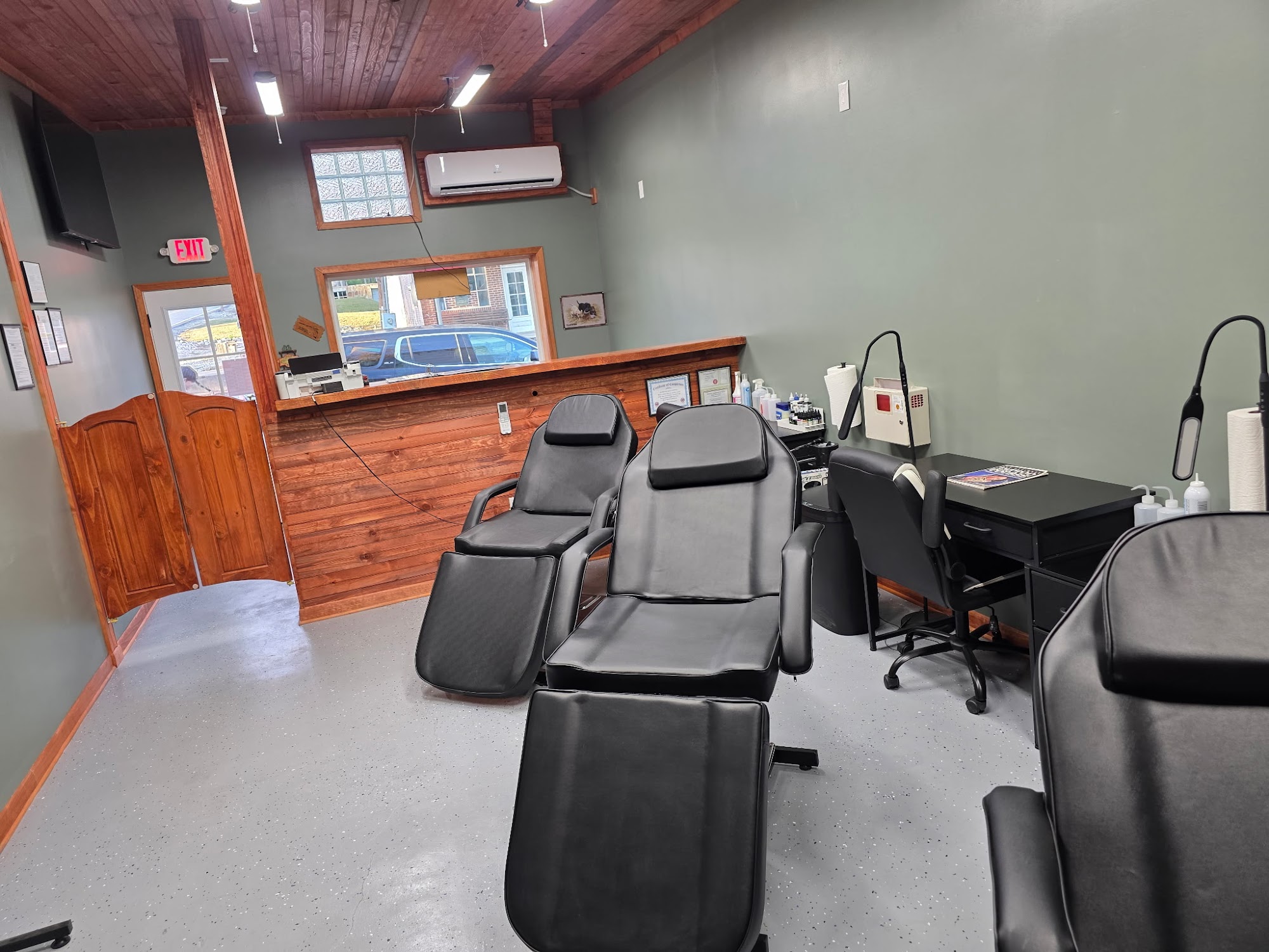 Black River Body Art LLC 281 suite b W Main St, Black Rock Arkansas 72415