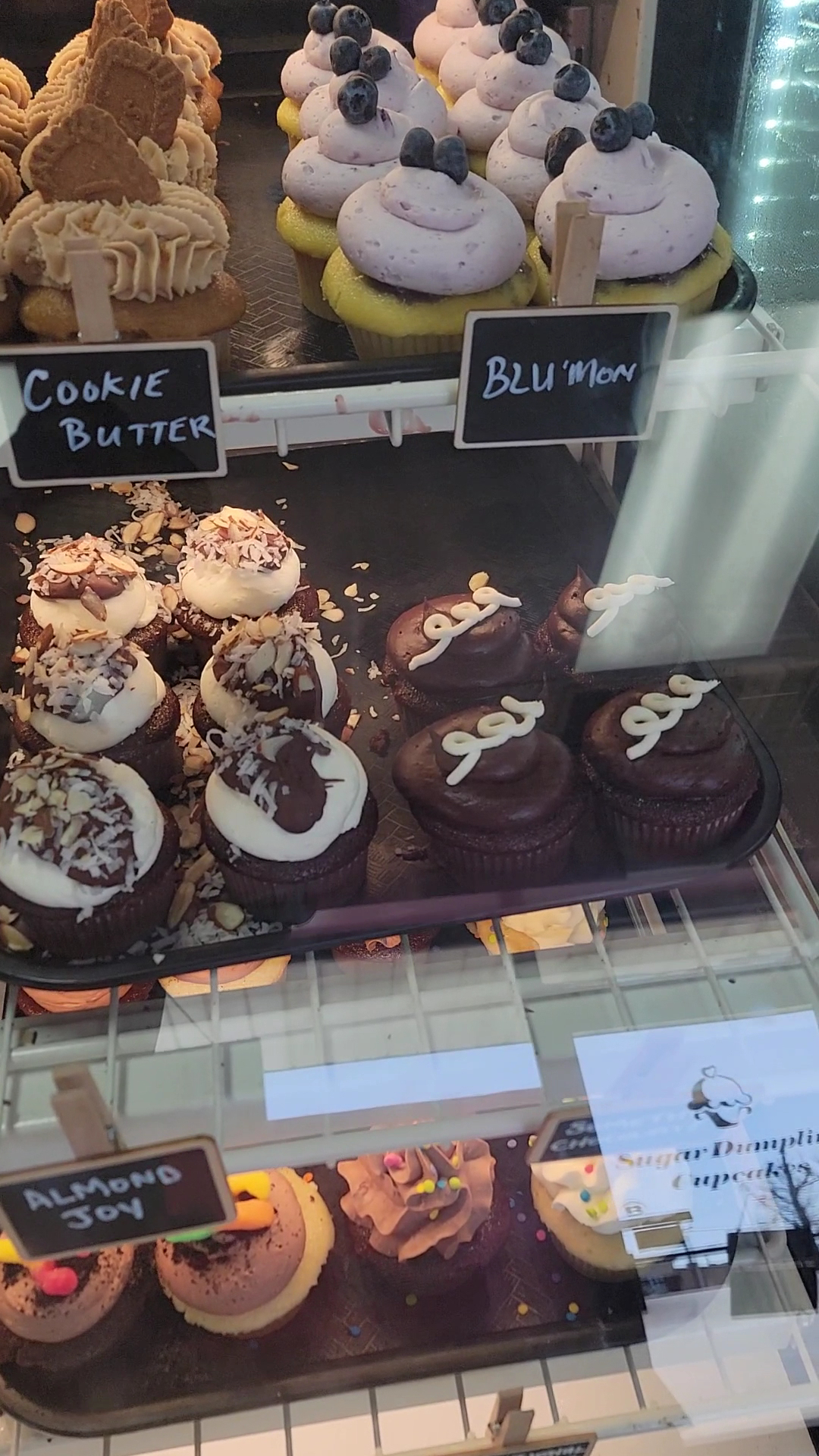 SugarDumplin's Cupcakes Menu