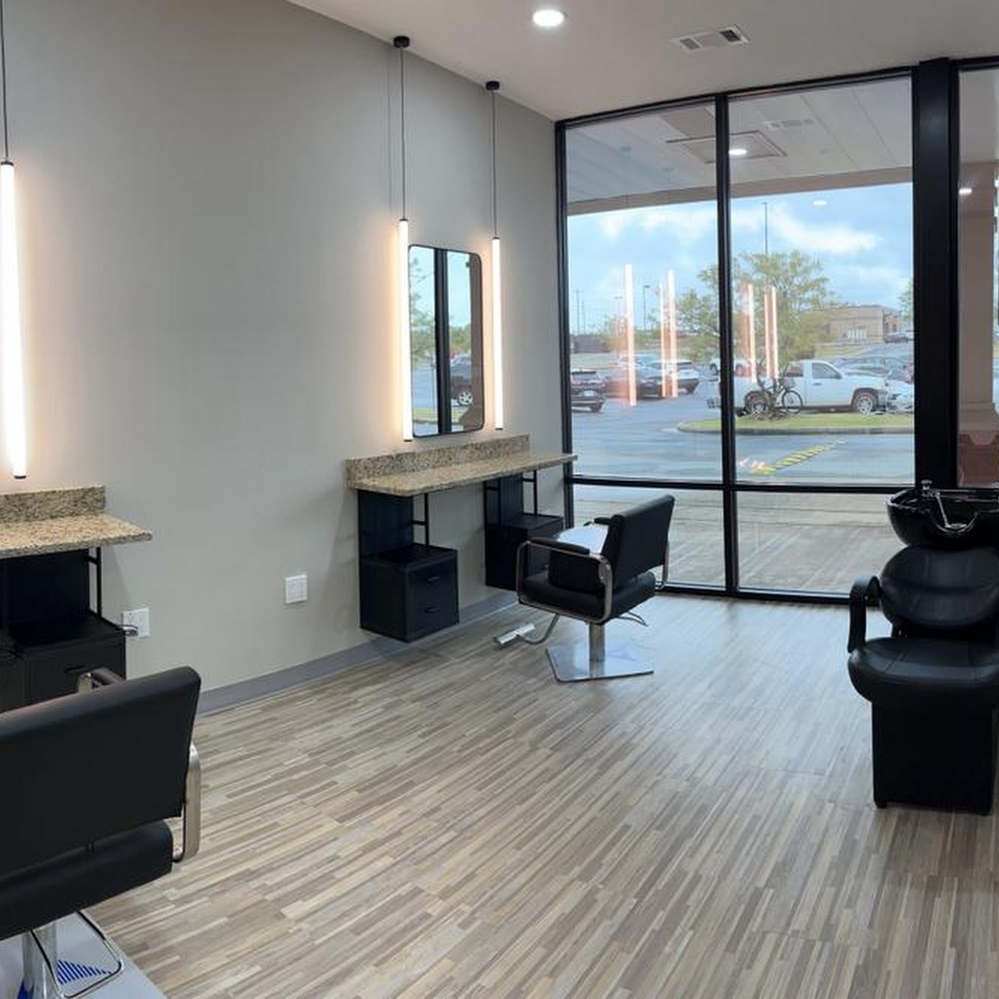 Zendora Salon Suites 3820 Dave Ward Dr Suite 1100, Conway Arkansas 72034