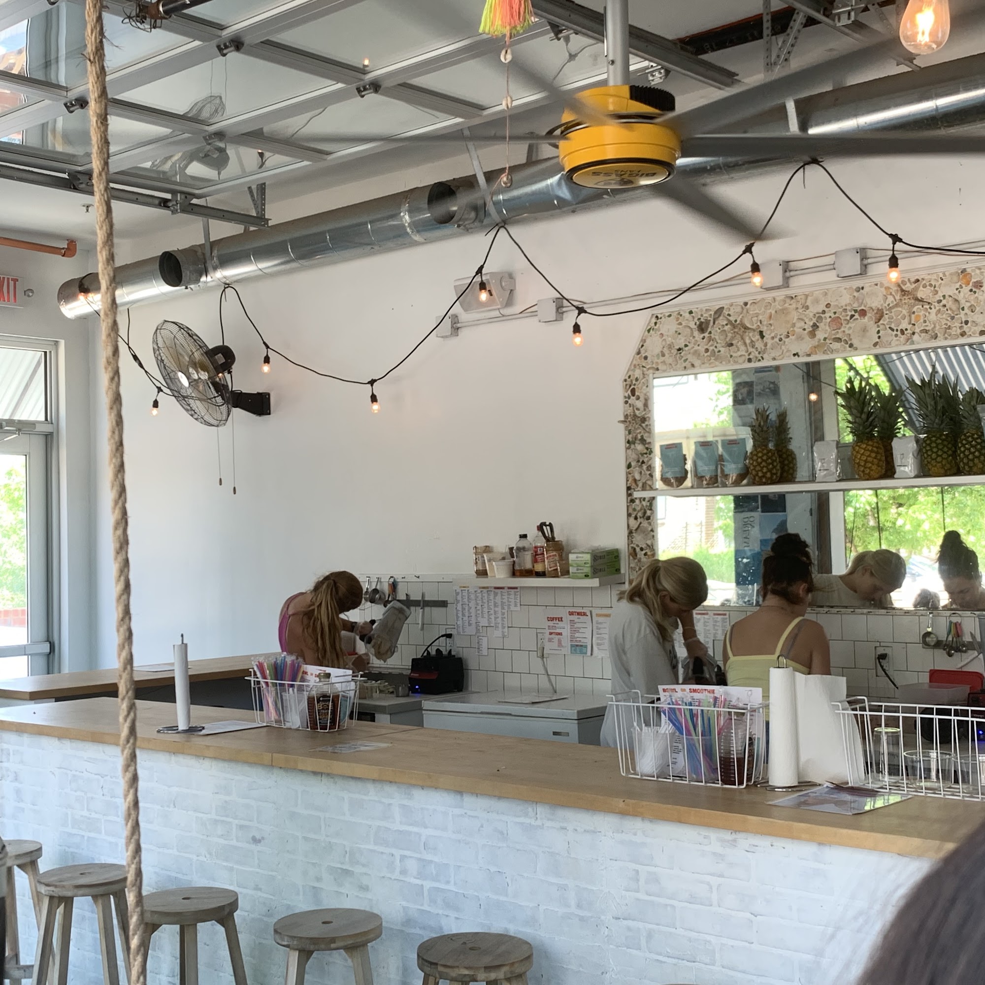 Mamaka Bowls Fayetteville