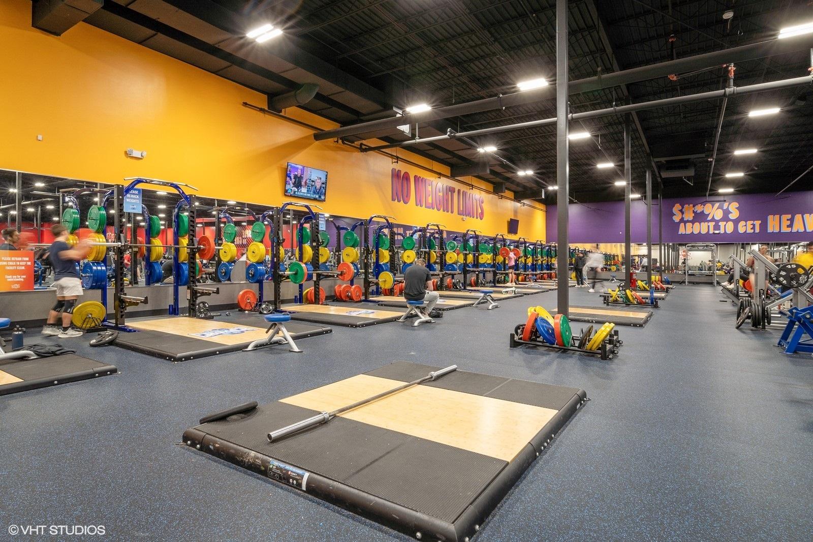Crunch Fitness - Fayetteville Fayetteville