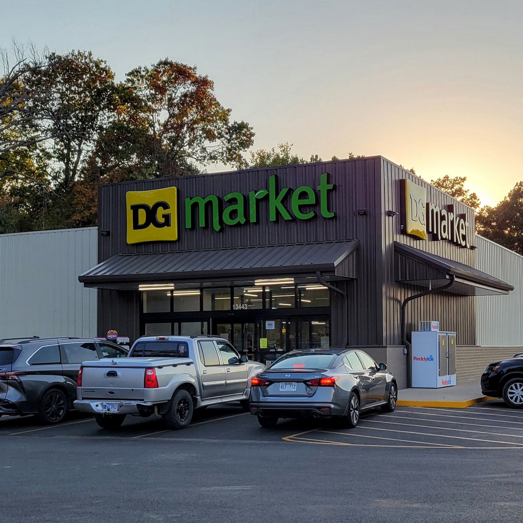 DG Market Fayetteville