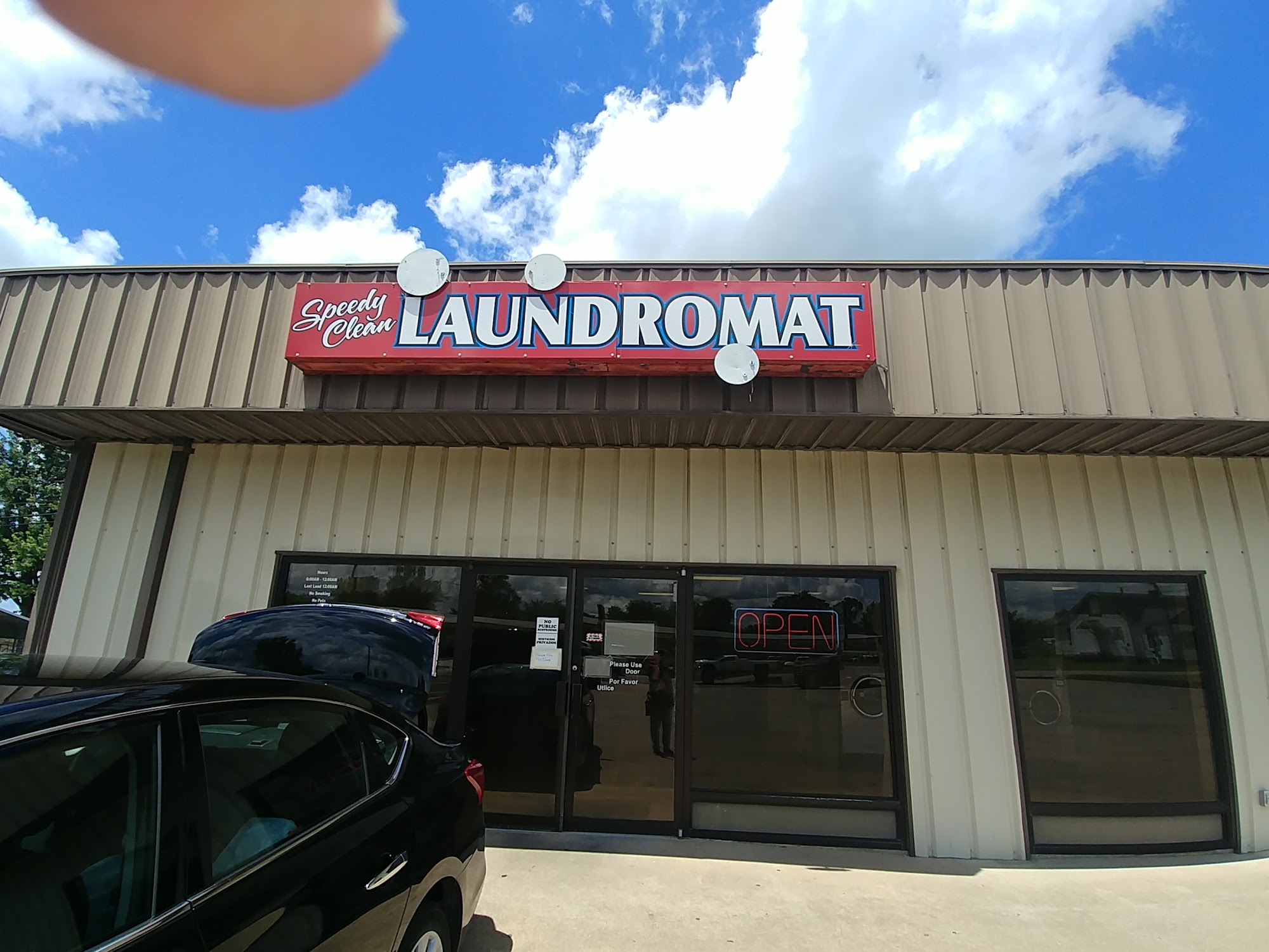 Speedy Clean Coin Laundry Green Forest