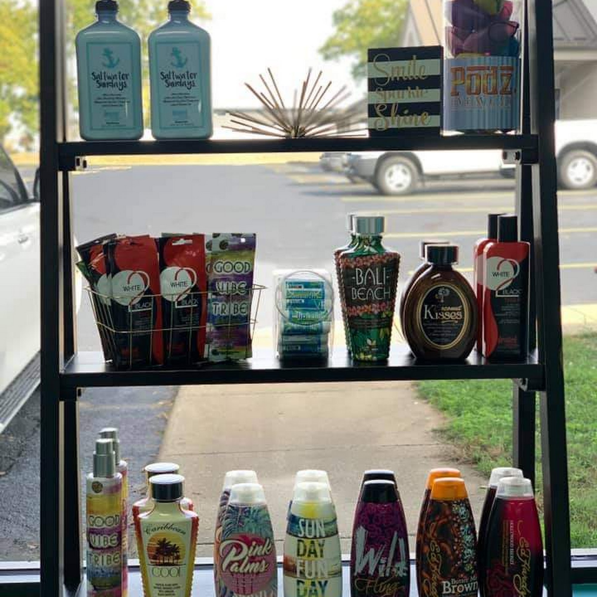 Swanky Southern Boutique & Tanning Salon Greenbrier