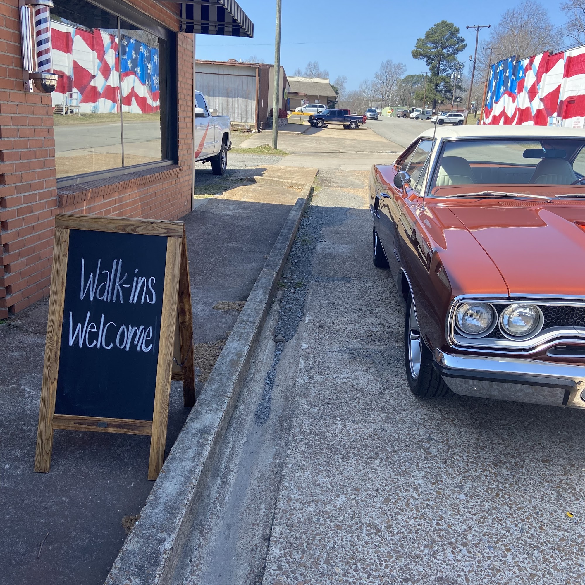 Hays Barber Shop 209 W Searcy St, Heber Springs Arkansas 72543