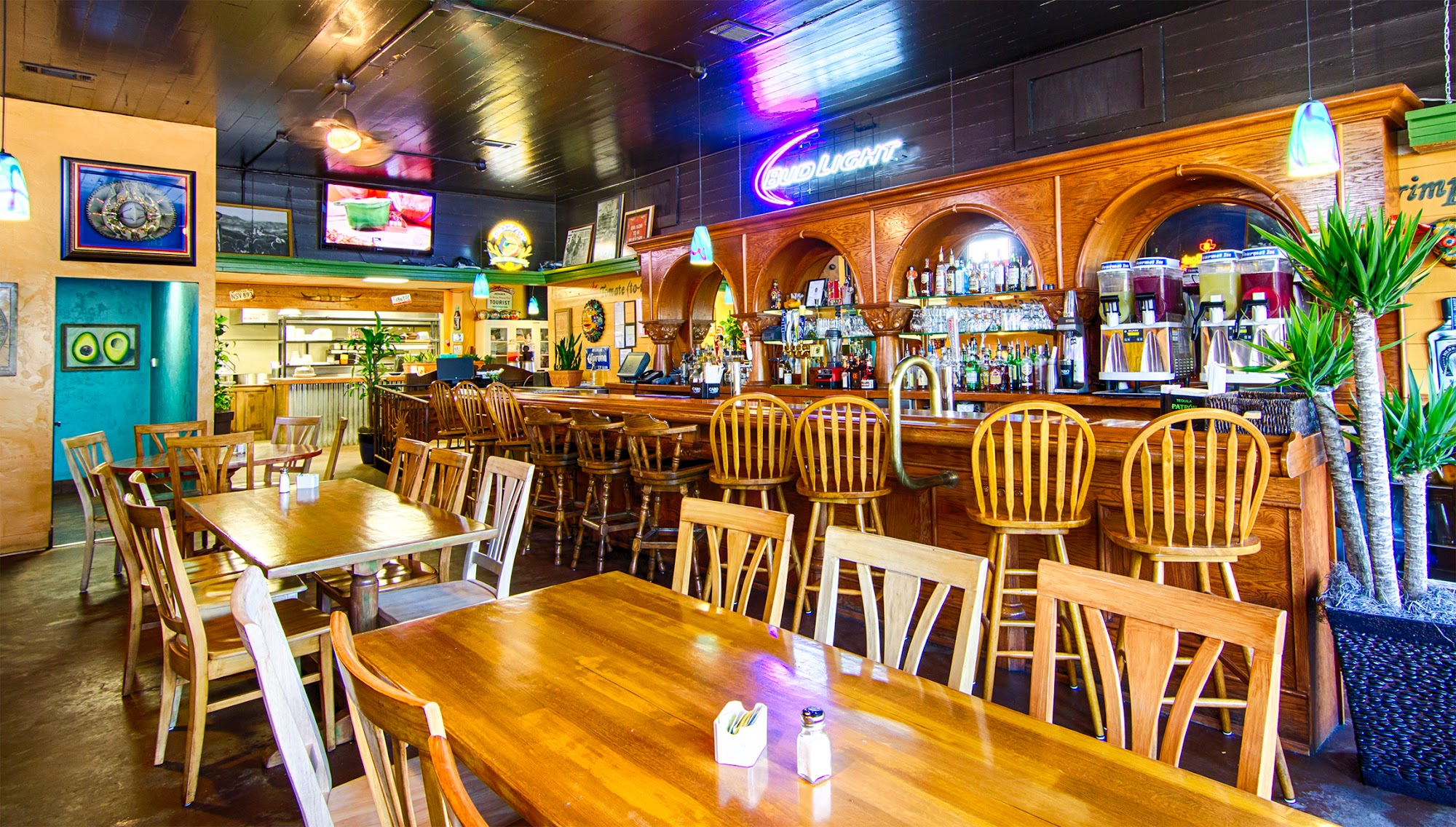 Taco Mama Hot Springs