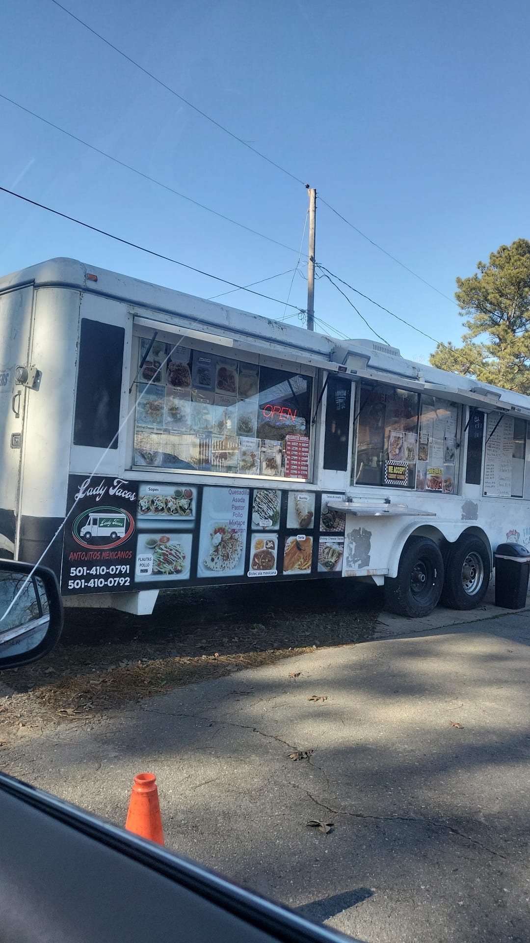 LADY TACOS 2 CATERING