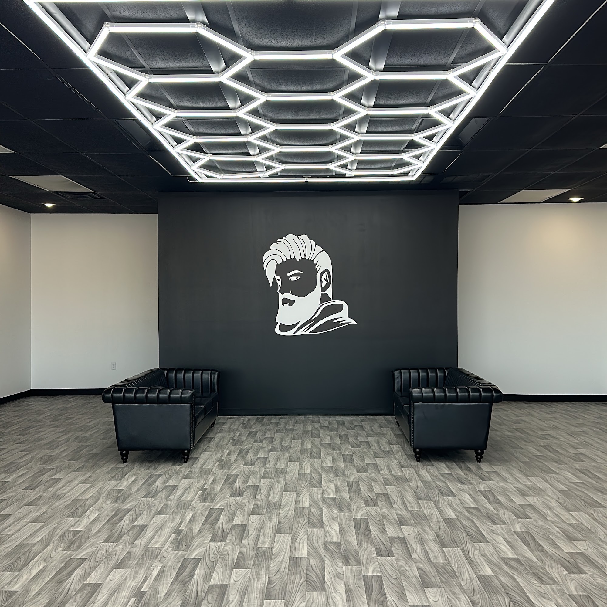 Macho barbershop 6221 Colonel Glenn Rd suite 11, Little Rock Arkansas 72204