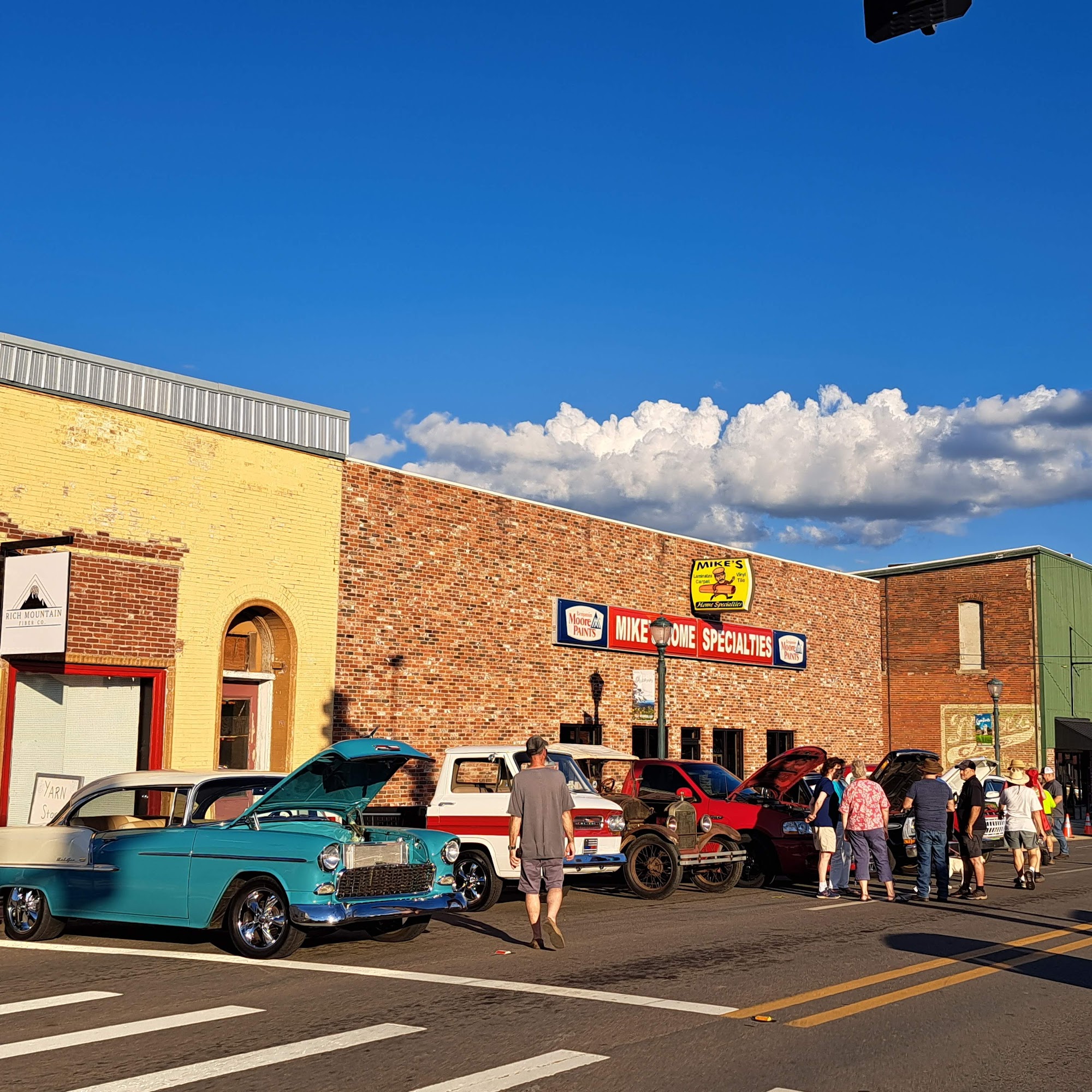 Mike's Home Specialties 702 Mena St, Mena Arkansas 71953