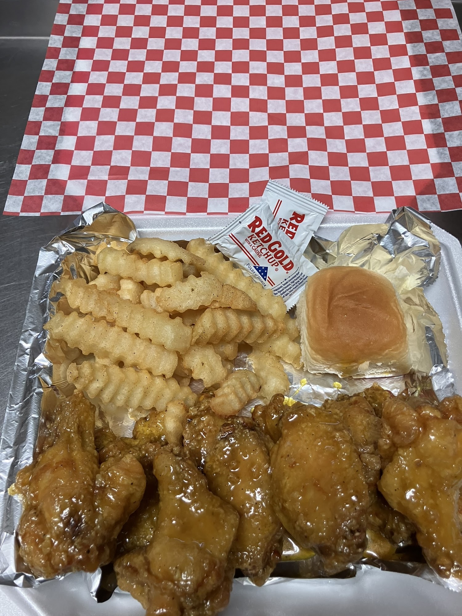Yancy's Wingz and Thingz Menu