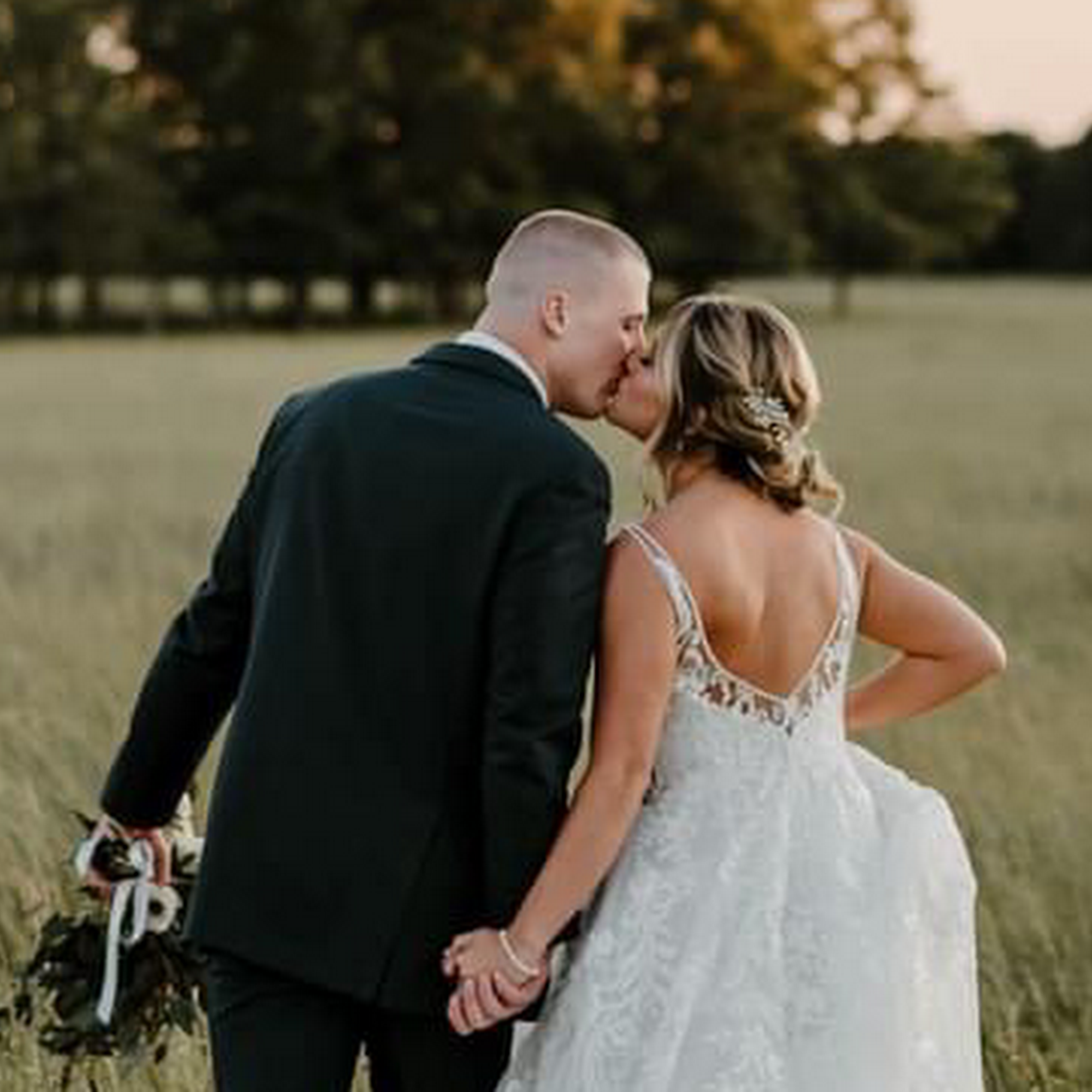 The Wedding Barn & Event Center 317 Little Red Mountain Rd Love Mountain, Pangburn Arkansas 72121