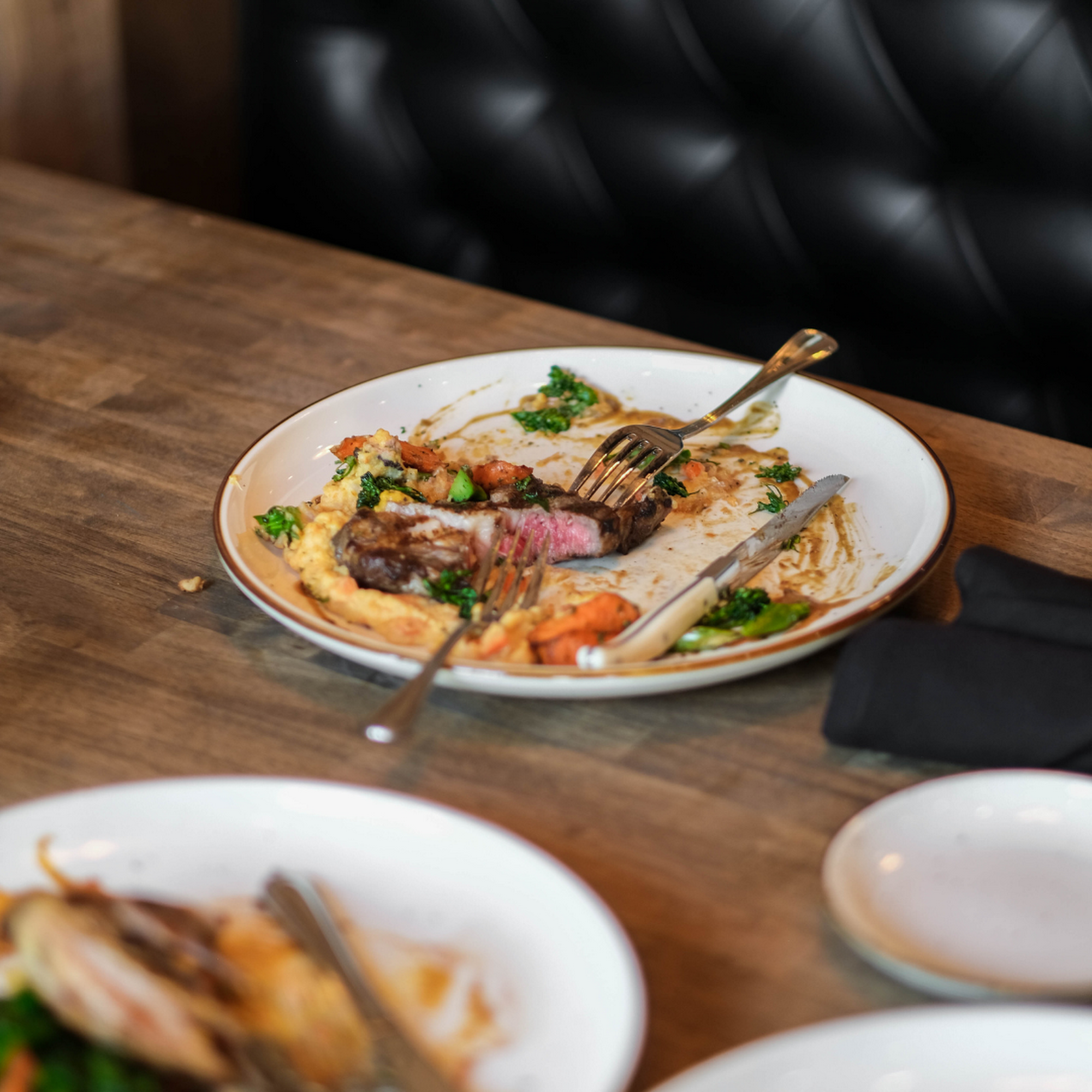 Tusk & Trotter American Brasserie Rogers Rogers