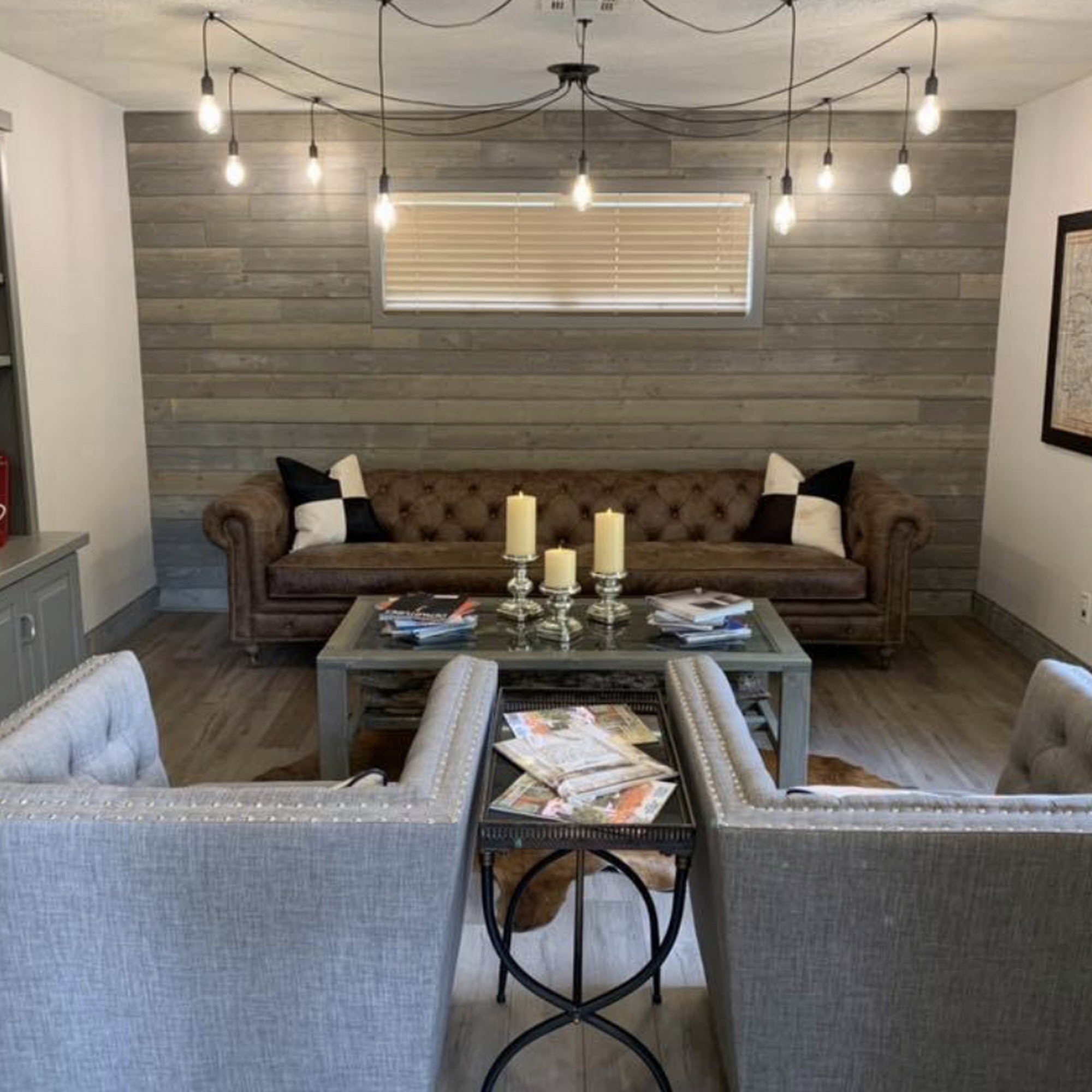 Distinct Colour & Design 5 N Halsted Cir Suite 3, Rogers Arkansas 72756