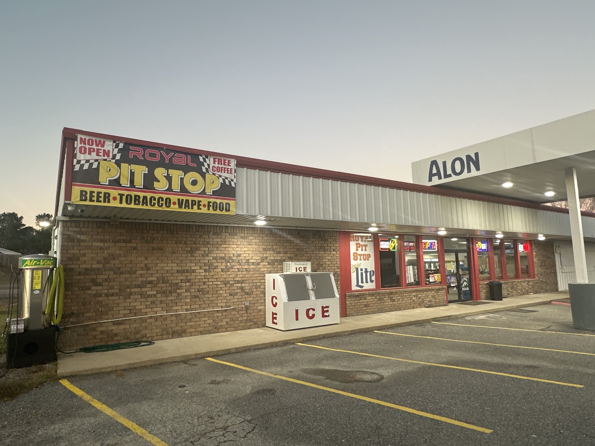 Royal Pit Stop Royal