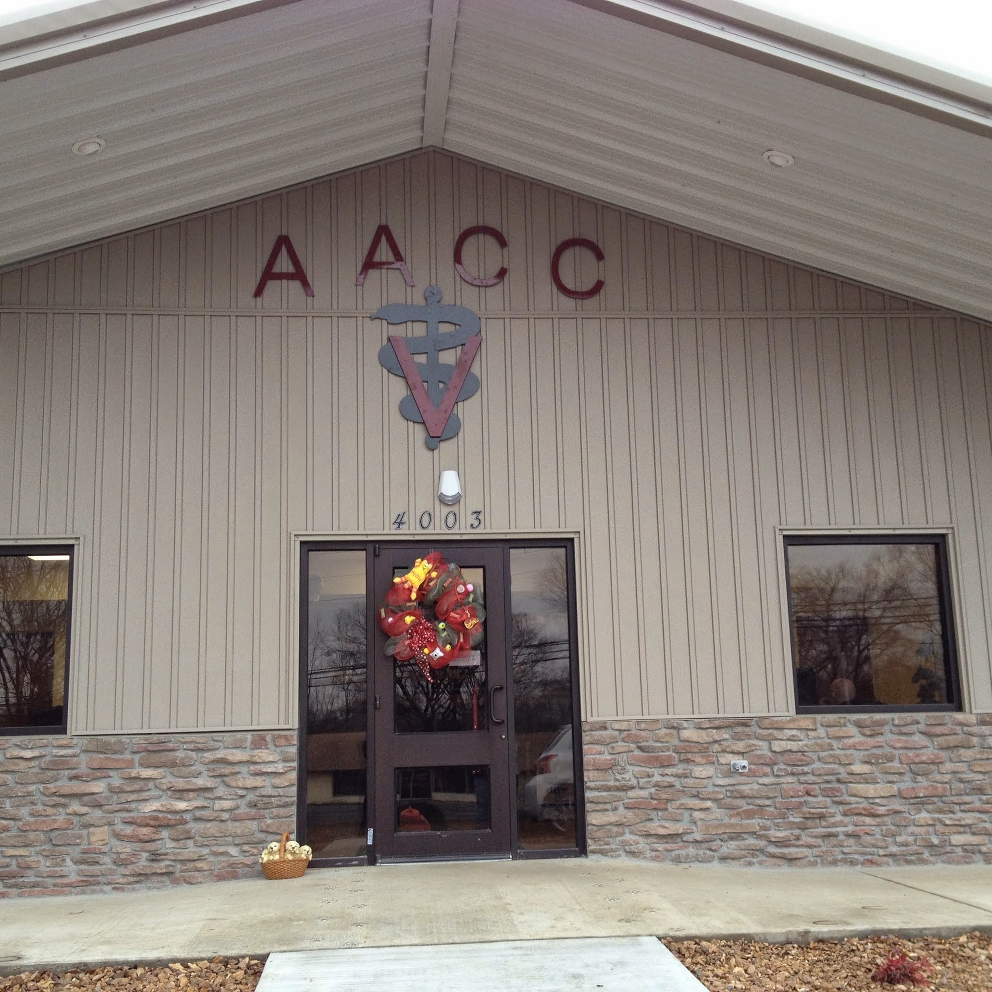 Arkansas Animal Care Clinic: Tena J Spencer, DVM Russellville