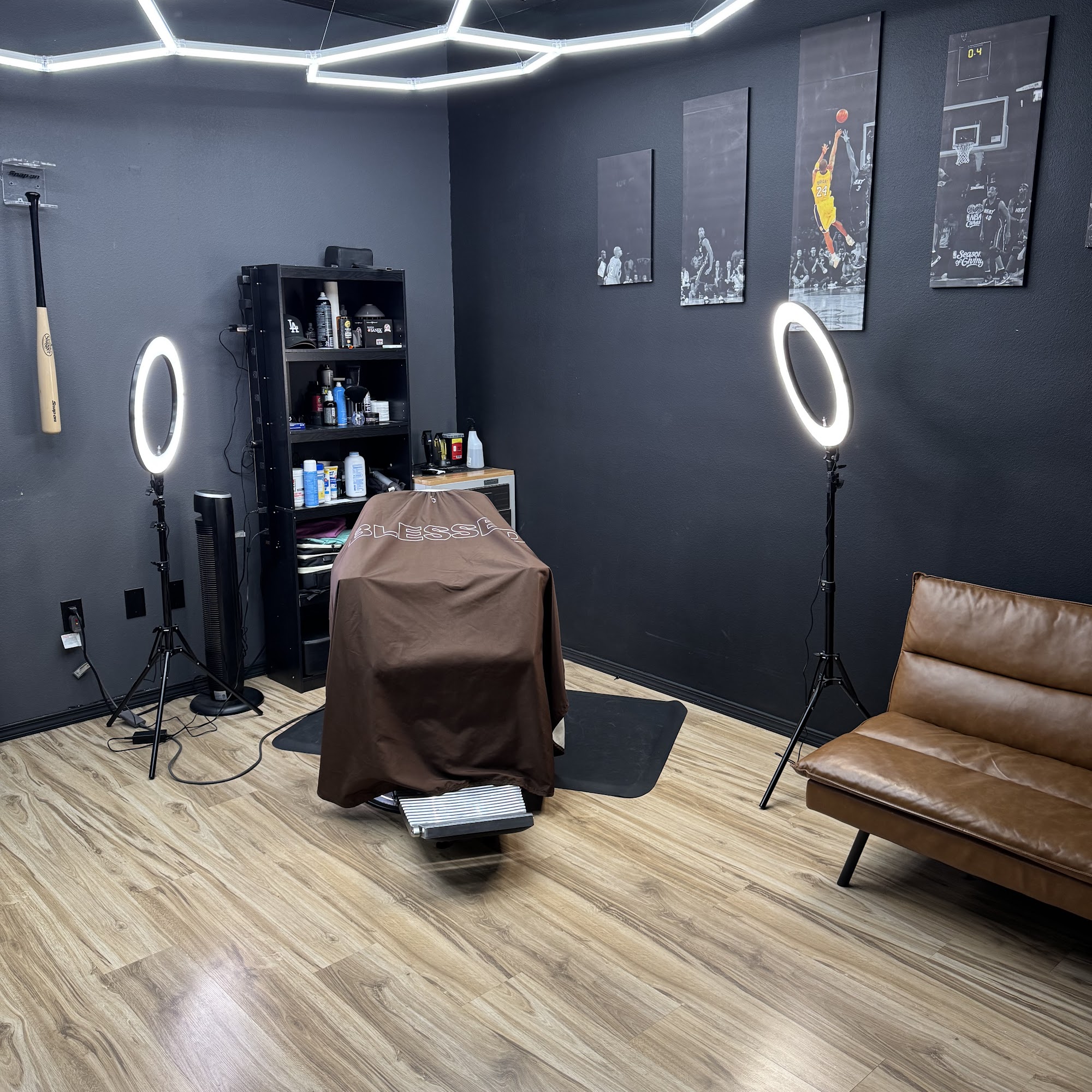 Tip Off Barbershop 1748 W Sunset Ave Ste. A, Springdale Arkansas 72762