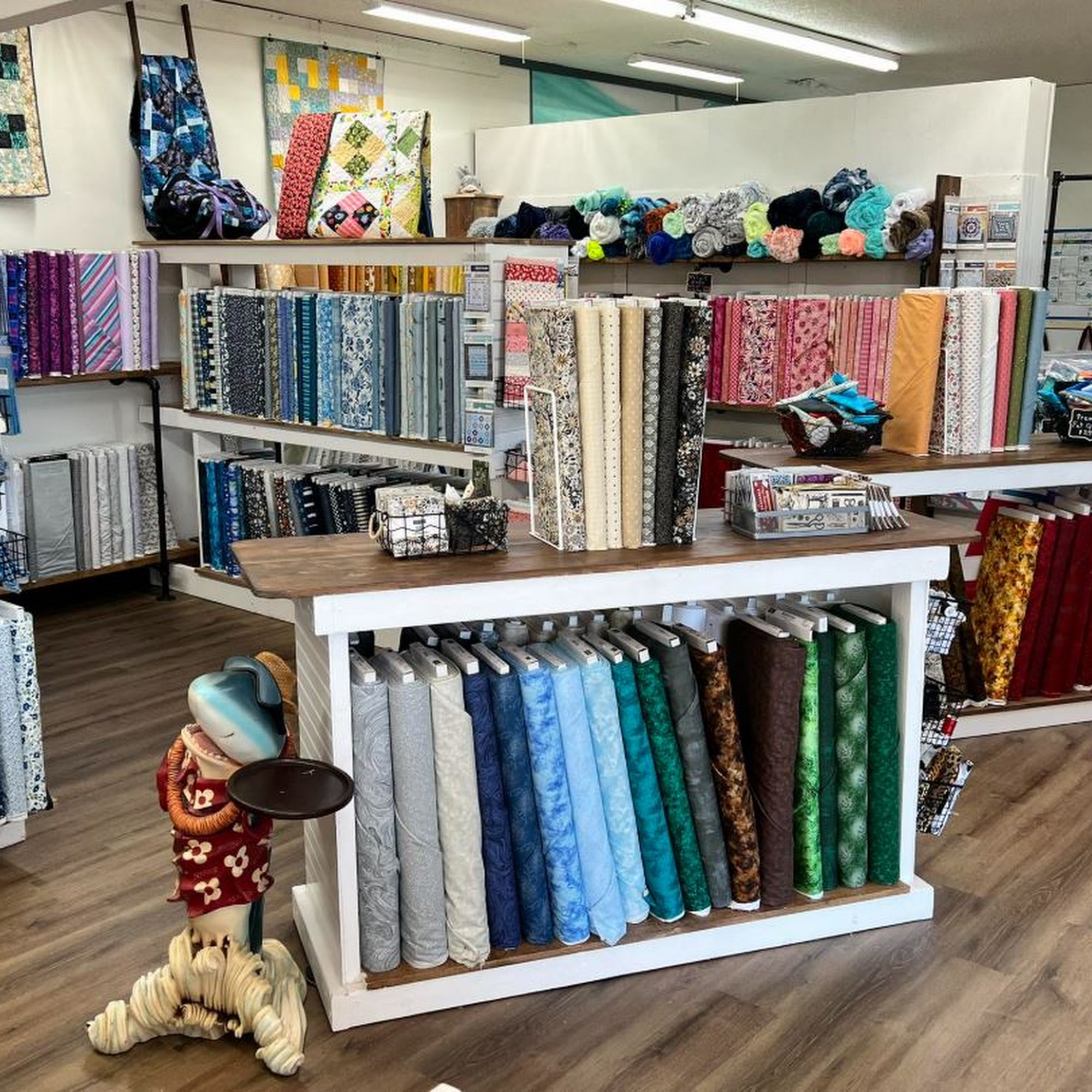 Great White Quilt Fabric And Craft Shack Springdale