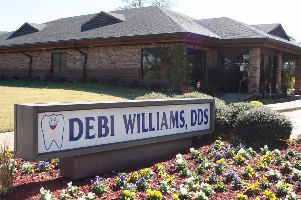 Deborah M Williams Dental Office 300 W Tyler Ave, West Memphis Arkansas 72301