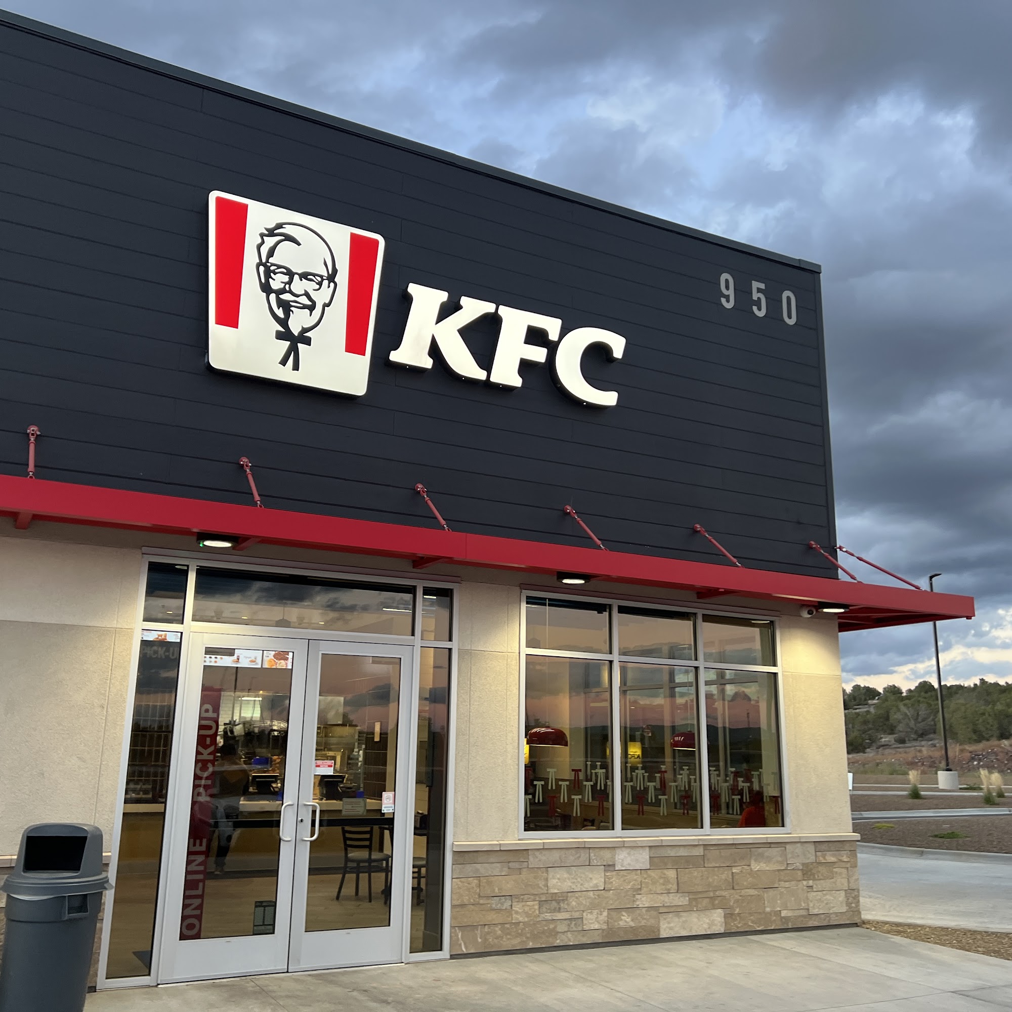 KFC 950 OLD Hwy 66, Ash Fork