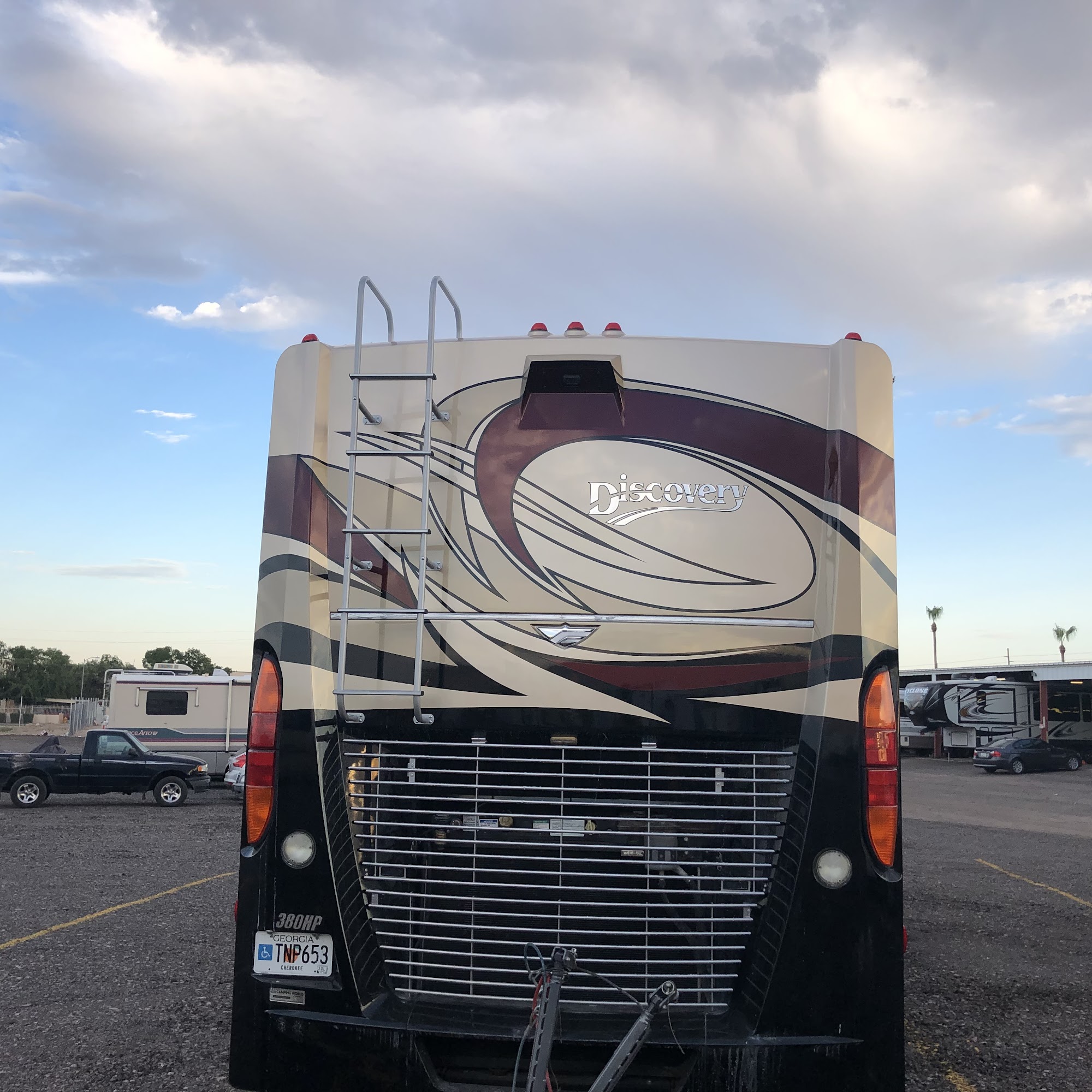 Finishline Rv & fleet 507 E Van Buren St, Avondale Arizona 85323